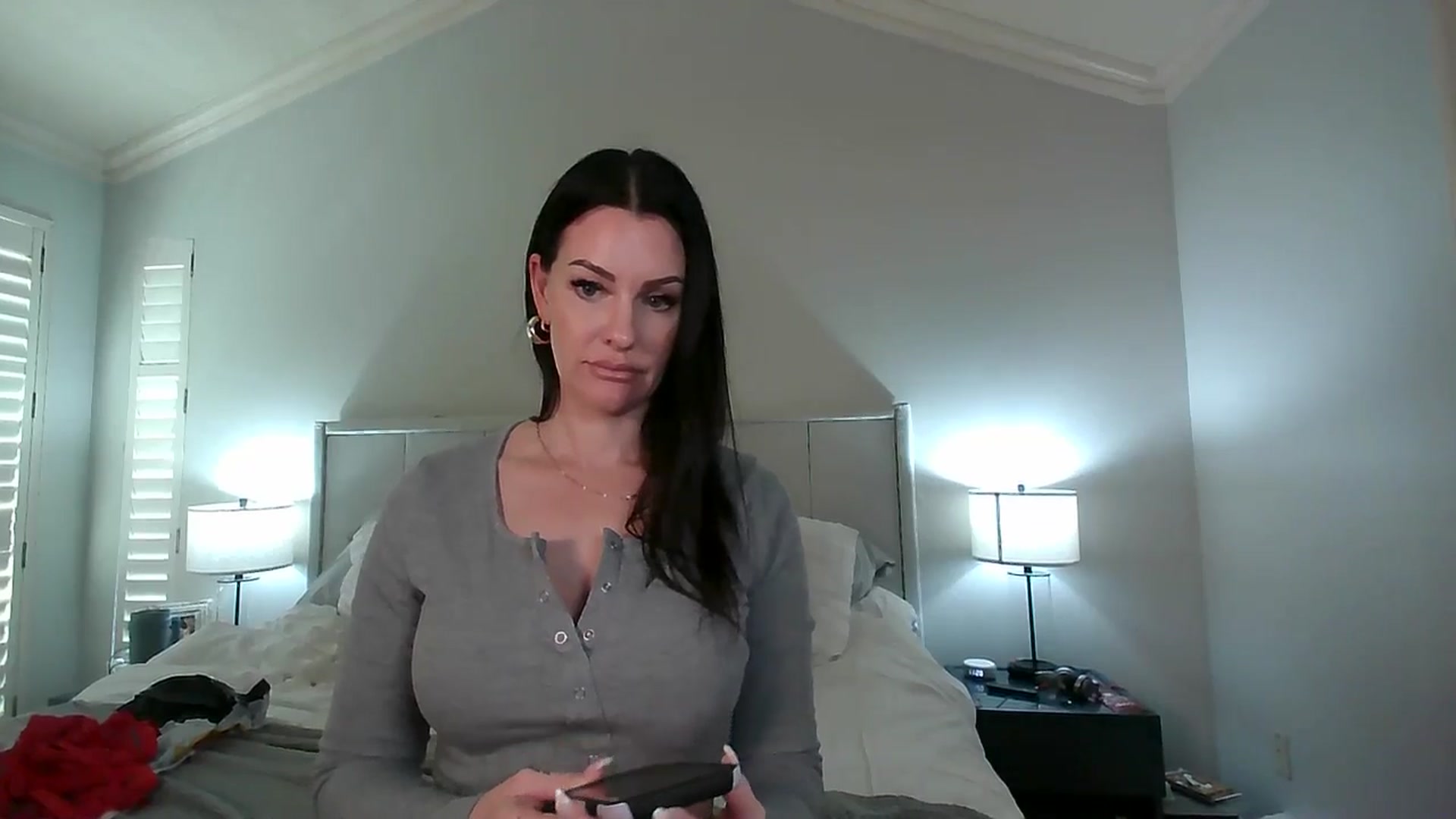 Gallery image thumbnail from EvangelineLux's myfreecams stream on, 04/16/2025, 18:39 image 17 of 20