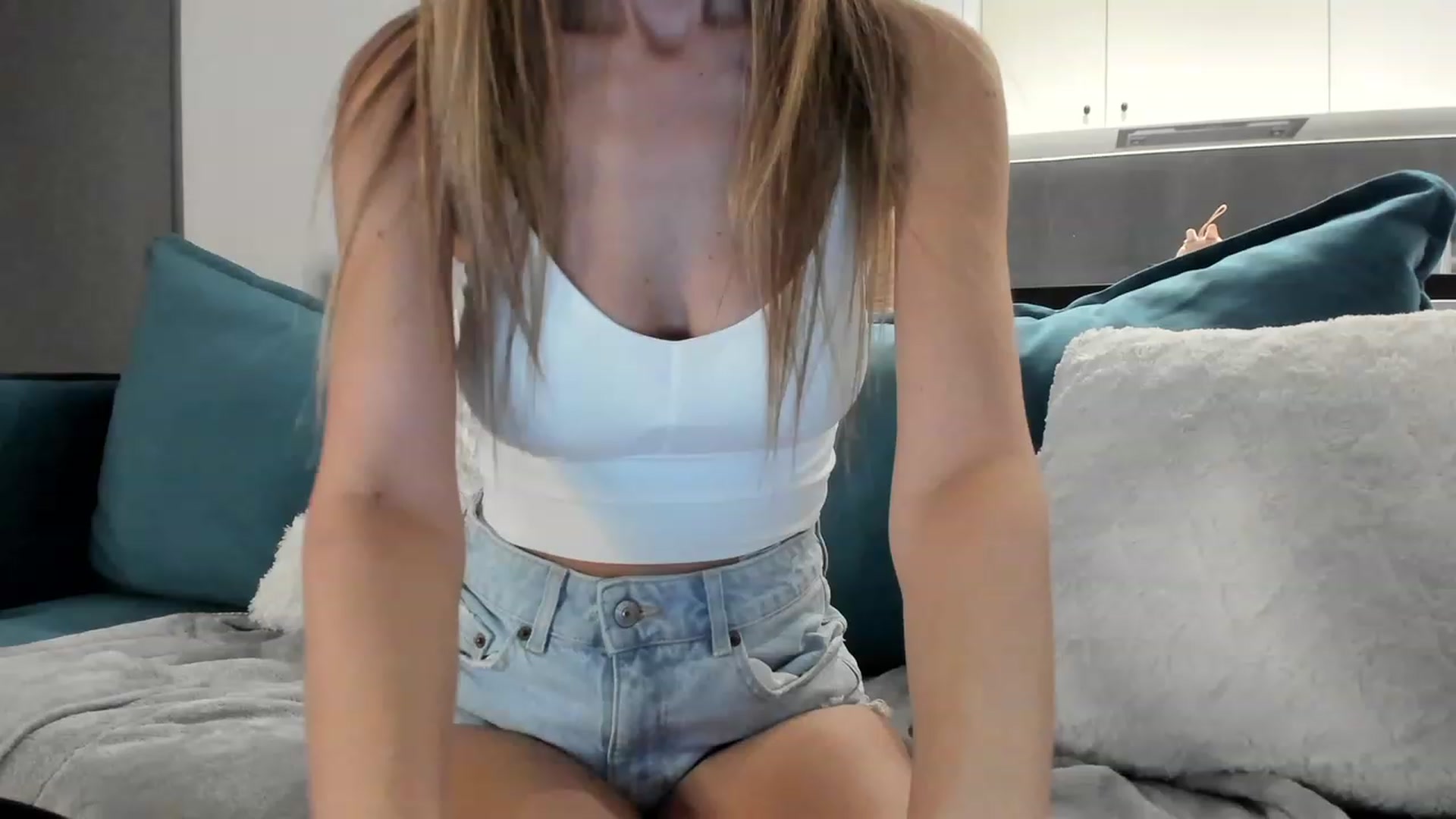 Gallery image thumbnail from Evasasha101's myfreecams stream on, 11/16/2022, 24:36 image 11 of 20