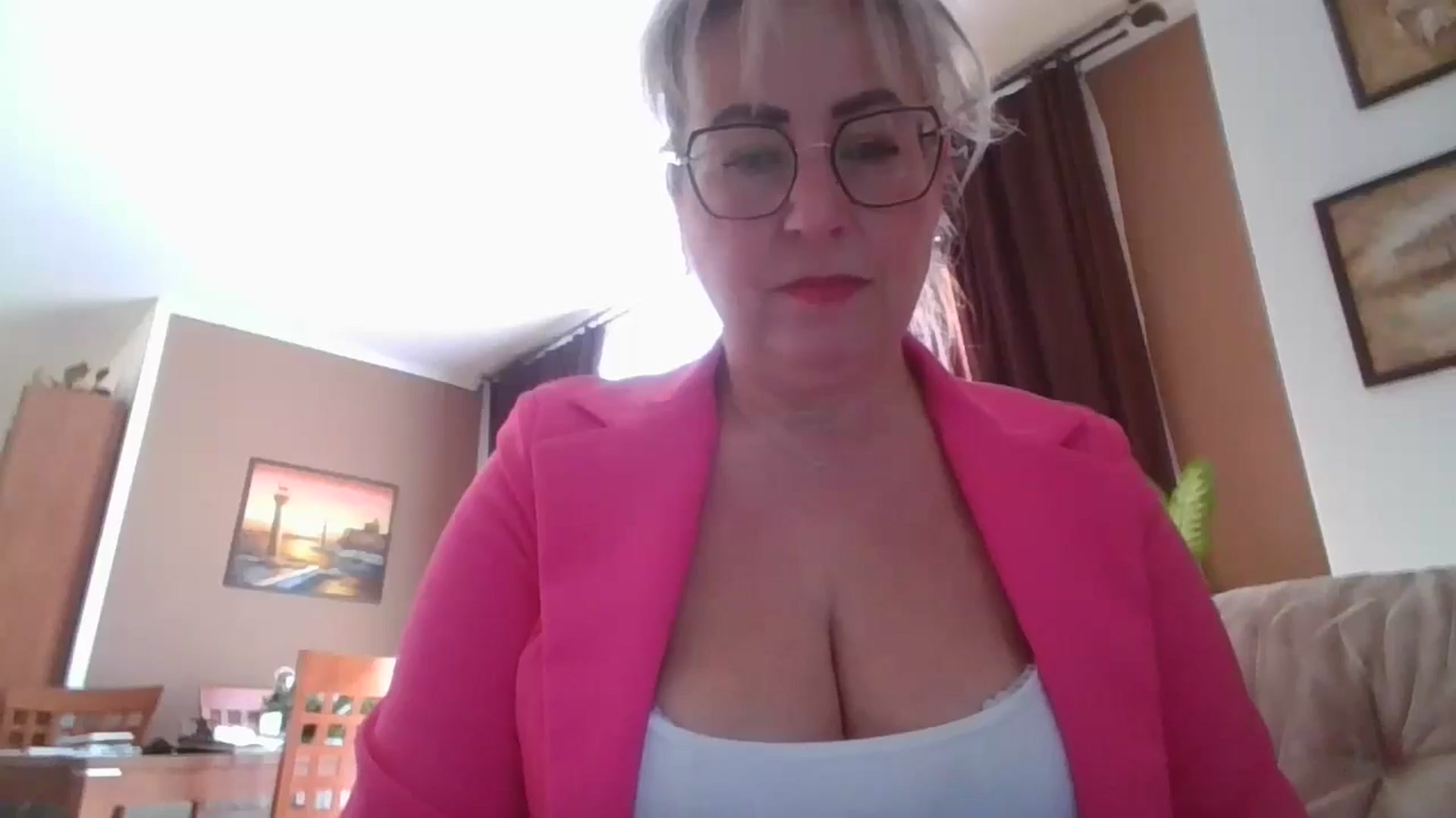 Gallery image thumbnail from EveDelight's myfreecams stream on, 01/27/2025, 09:32 image 19 of 20