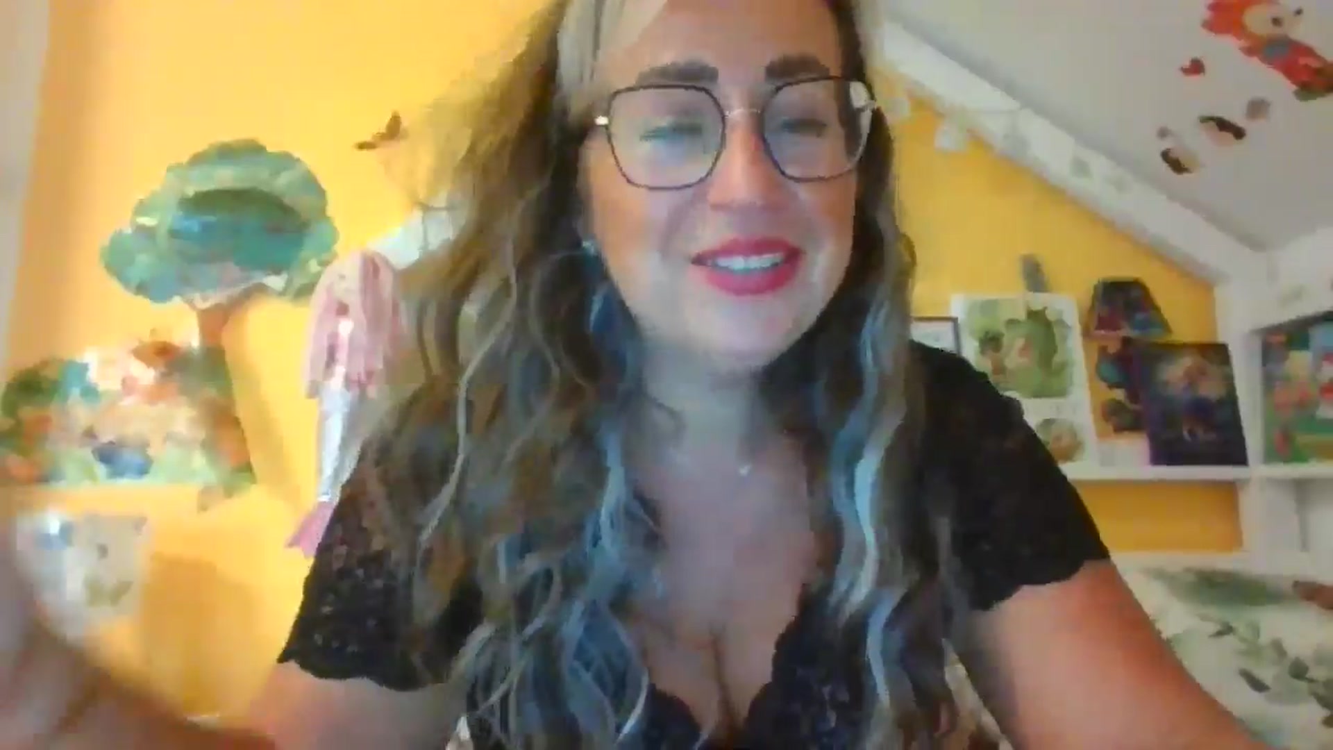 Gallery image thumbnail from EveDelight's myfreecams stream on, 09/23/2025, 07:07 image 14 of 20