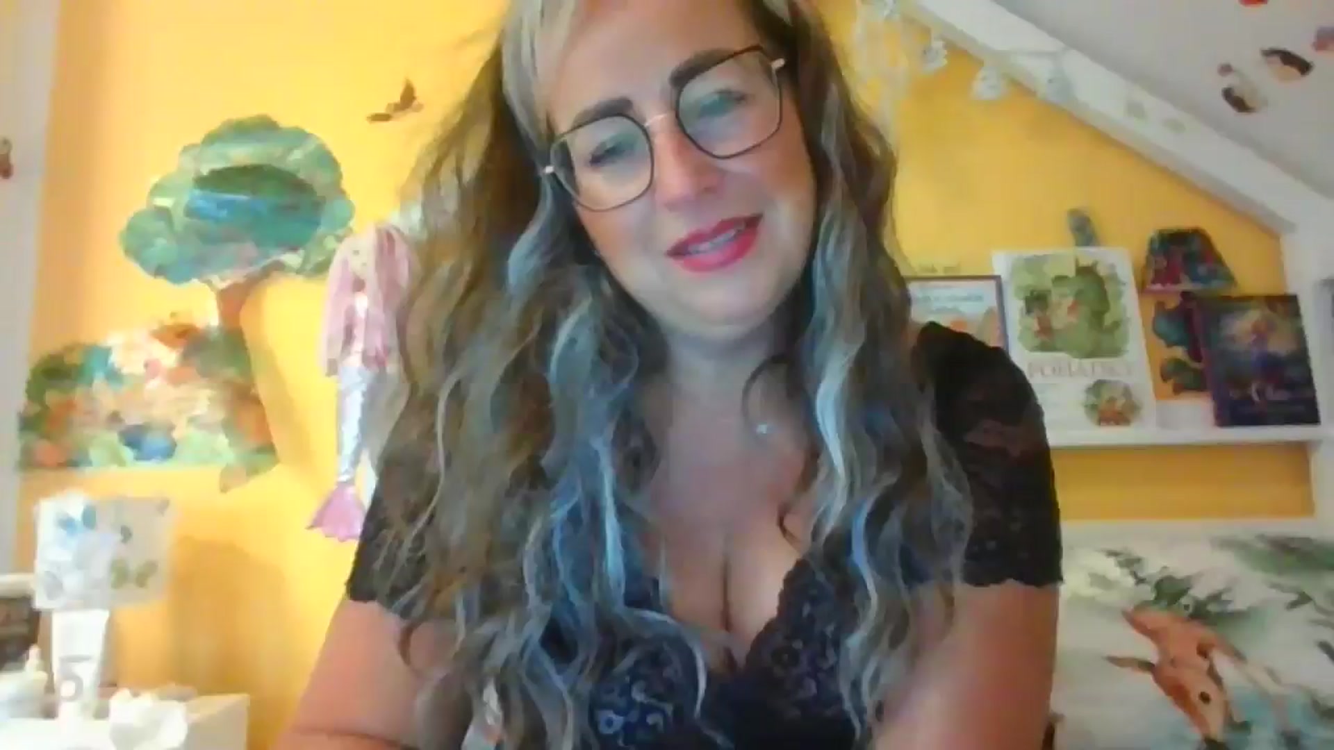 Gallery image thumbnail from EveDelight's myfreecams stream on, 09/23/2025, 07:07 image 16 of 20