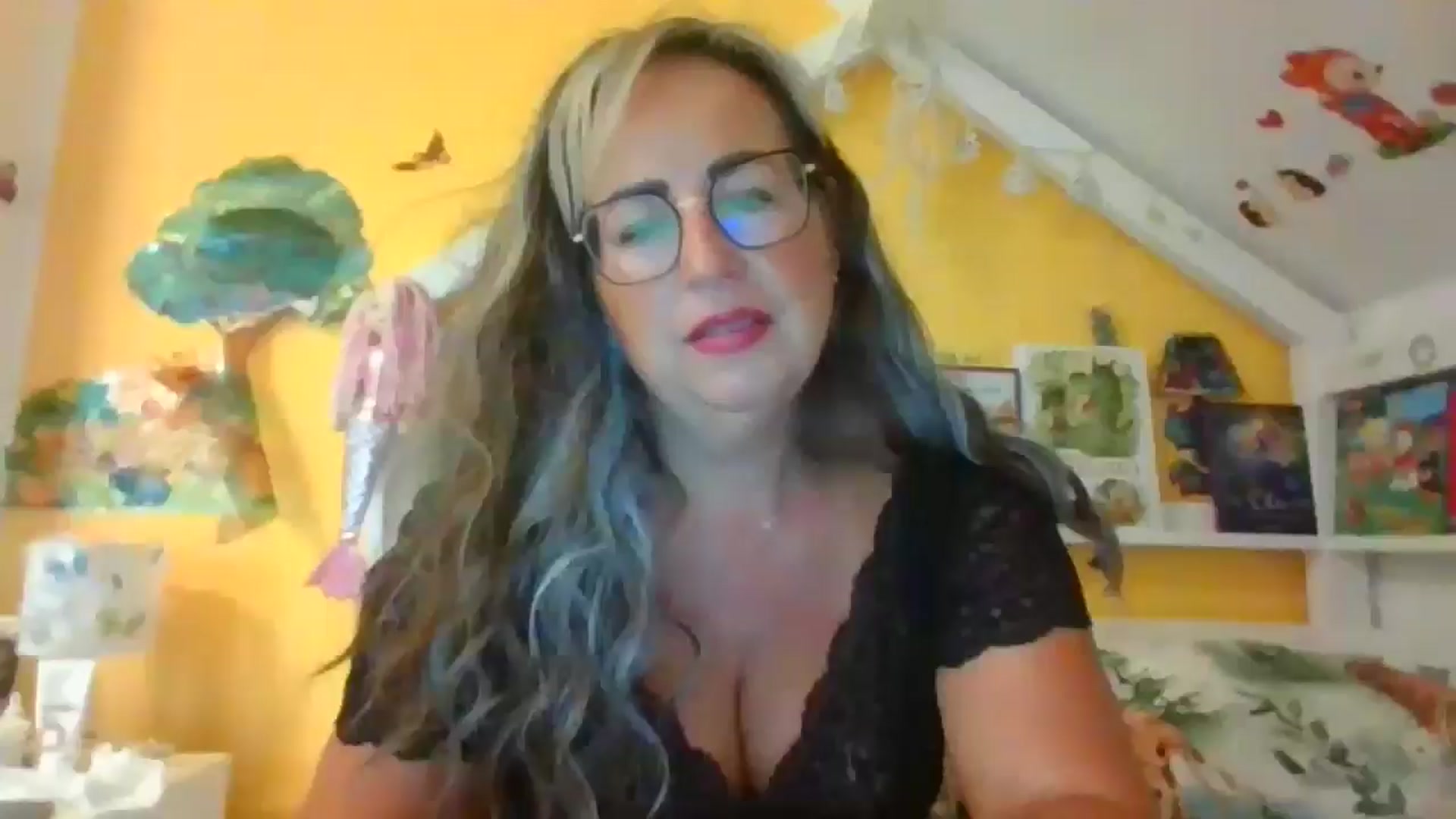 Gallery image thumbnail from EveDelight's myfreecams stream on, 09/23/2025, 07:07 image 6 of 20