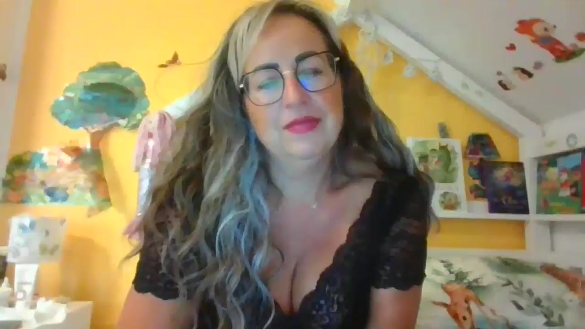 Gallery image thumbnail from EveDelight's myfreecams stream on, 09/23/2025, 07:07 image 5 of 20