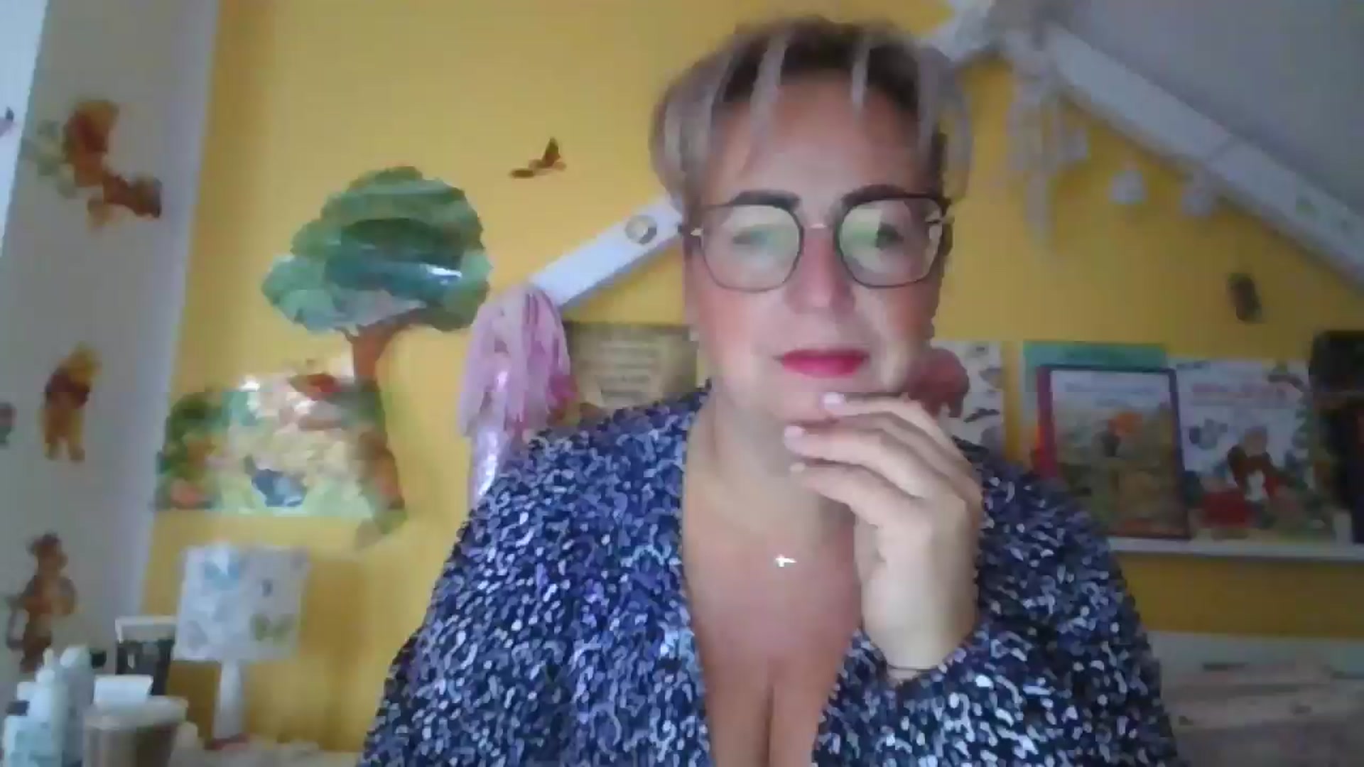 Gallery image thumbnail from EveDelight's myfreecams stream on, 09/26/2025, 07:59 image 1 of 20