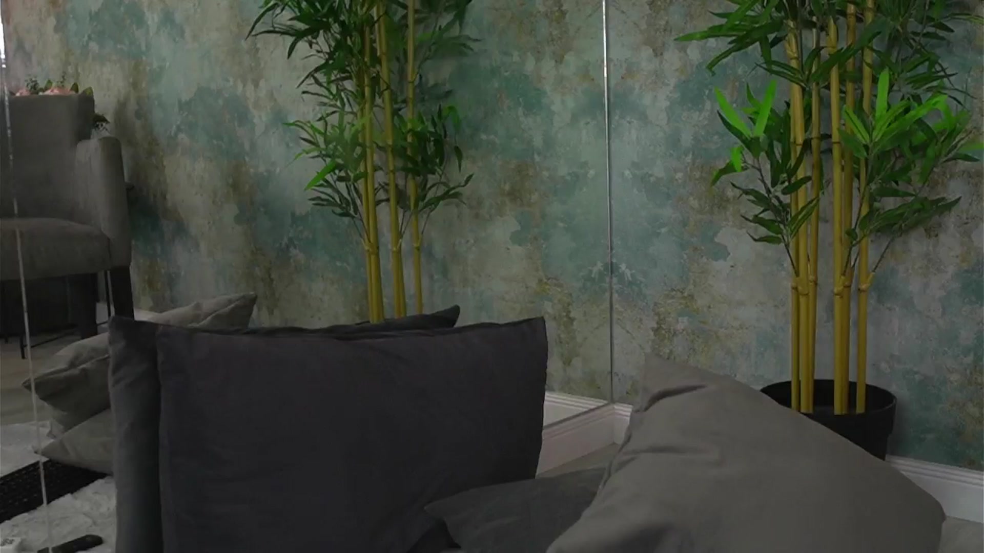Gallery image thumbnail from EveWilder's myfreecams stream on, 09/27/2025, 09:15 image 12 of 20