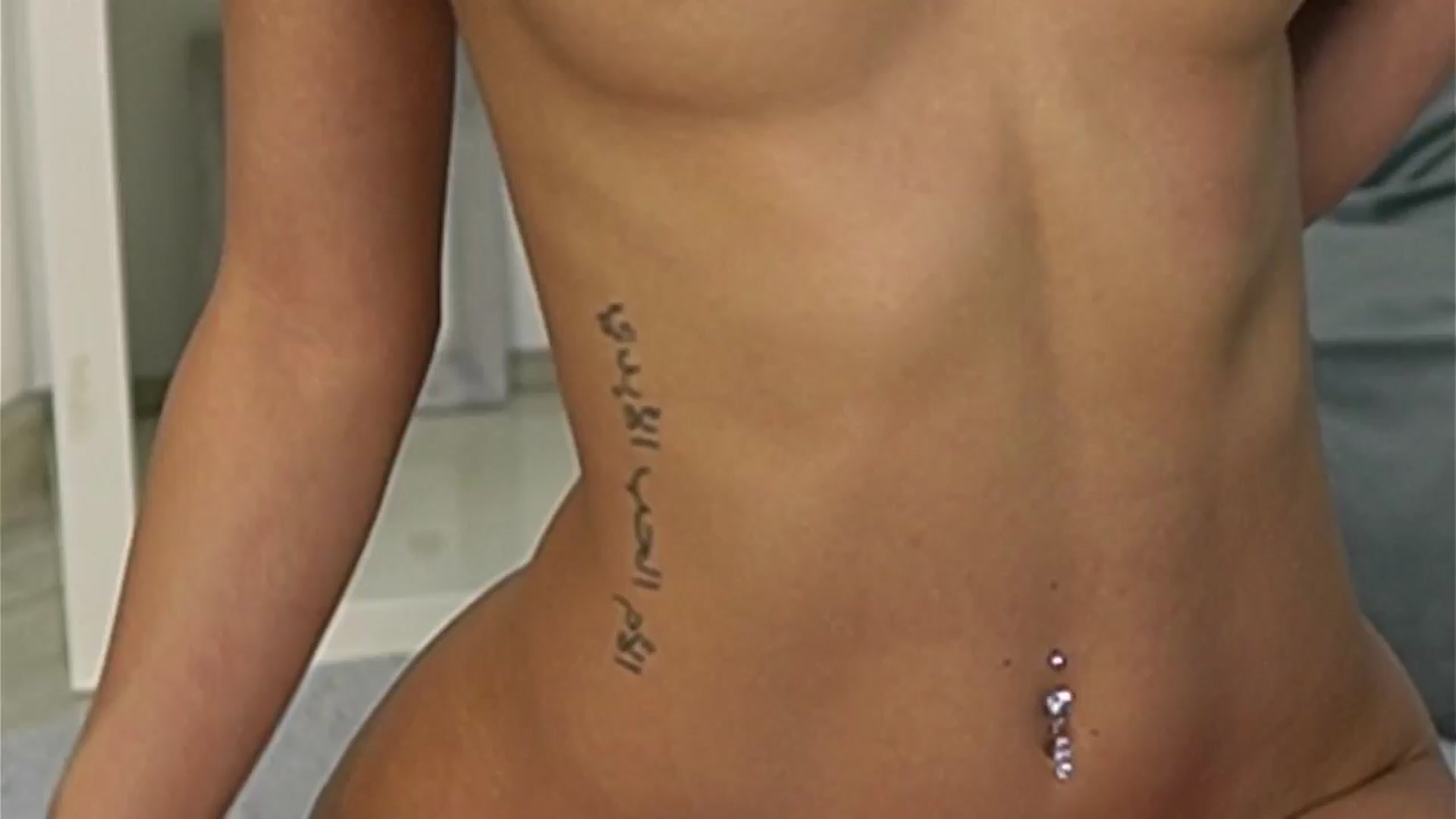 Gallery image thumbnail from EveWilder's myfreecams stream on, 12/25/2025, 09:06 image 8 of 20