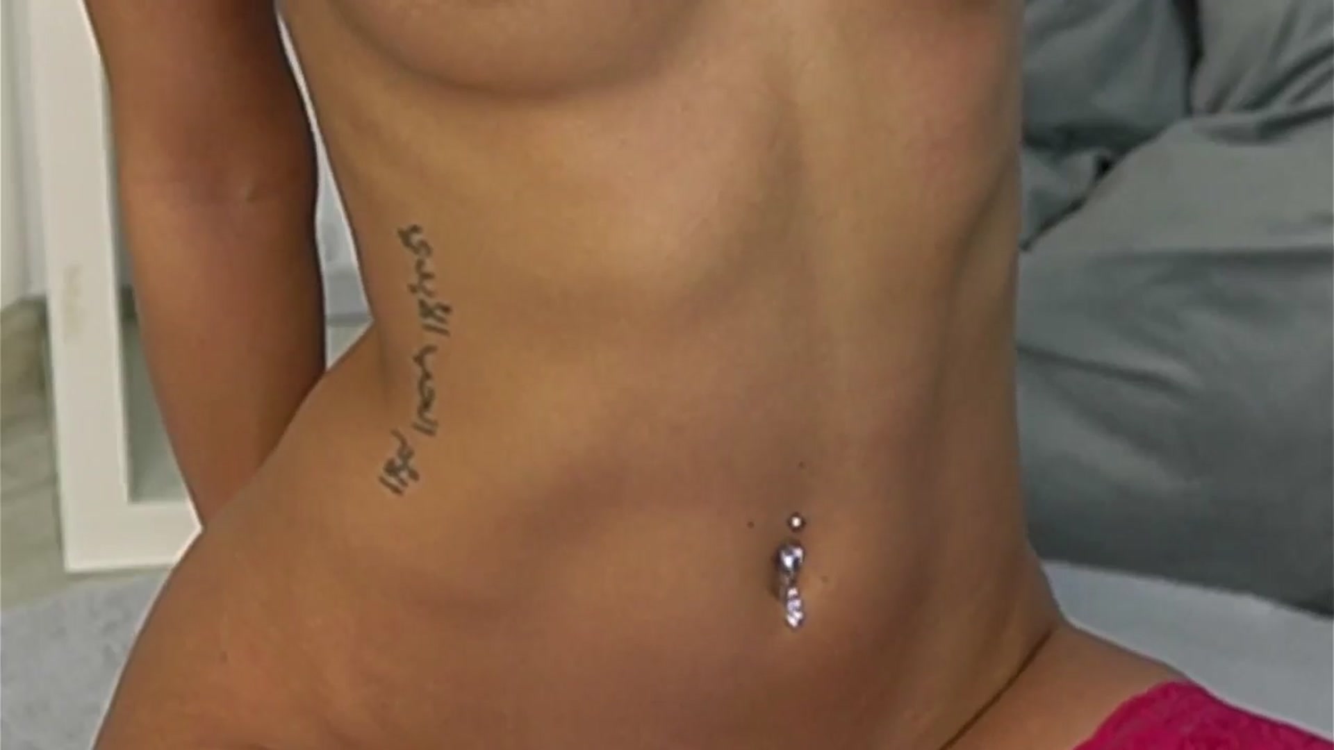 Gallery image thumbnail from EveWilder's myfreecams stream on, 12/25/2025, 09:06 image 17 of 20