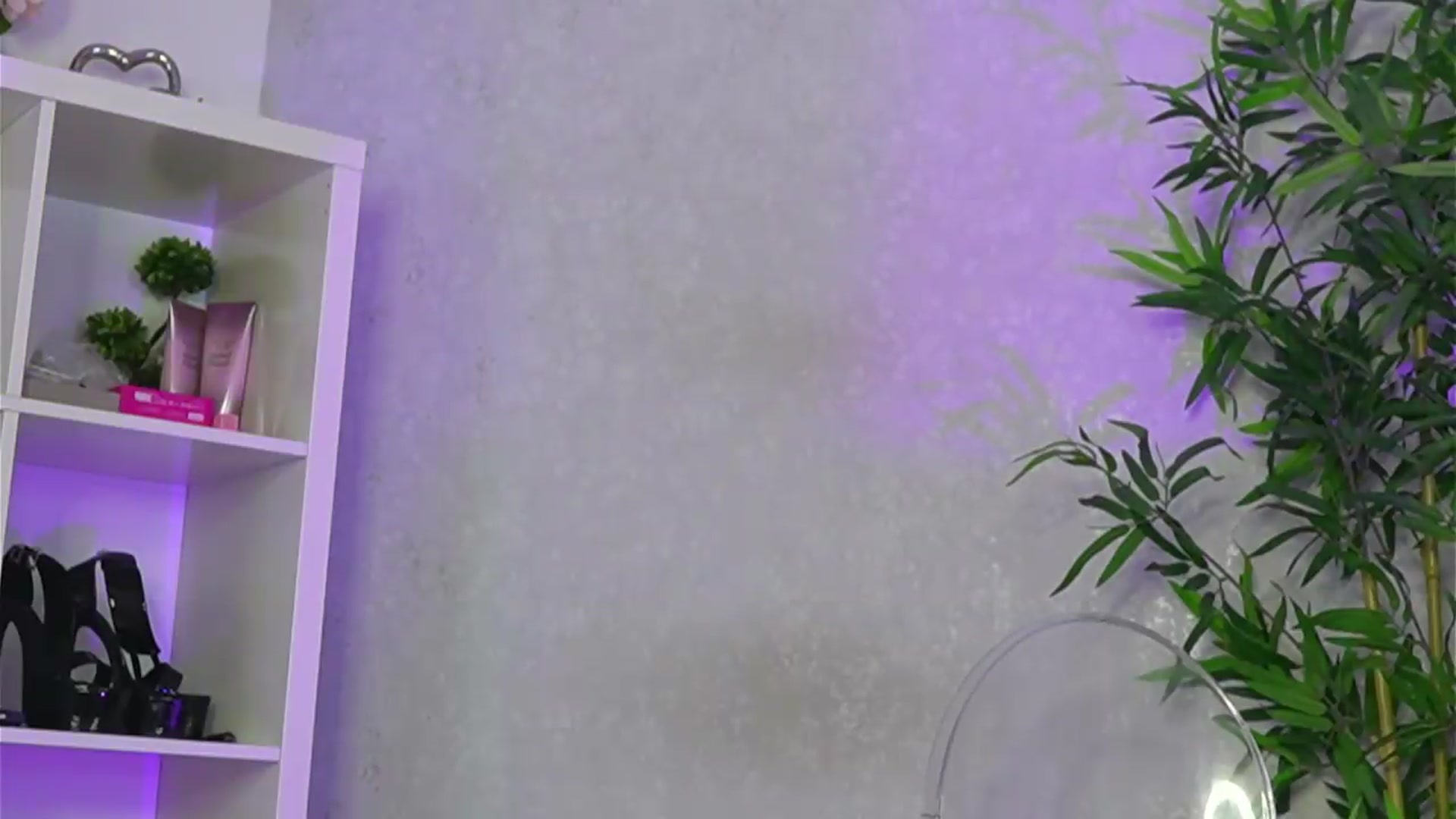 Gallery image thumbnail from EveWilder's myfreecams stream on, 06/15/2026, 12:22 image 15 of 20
