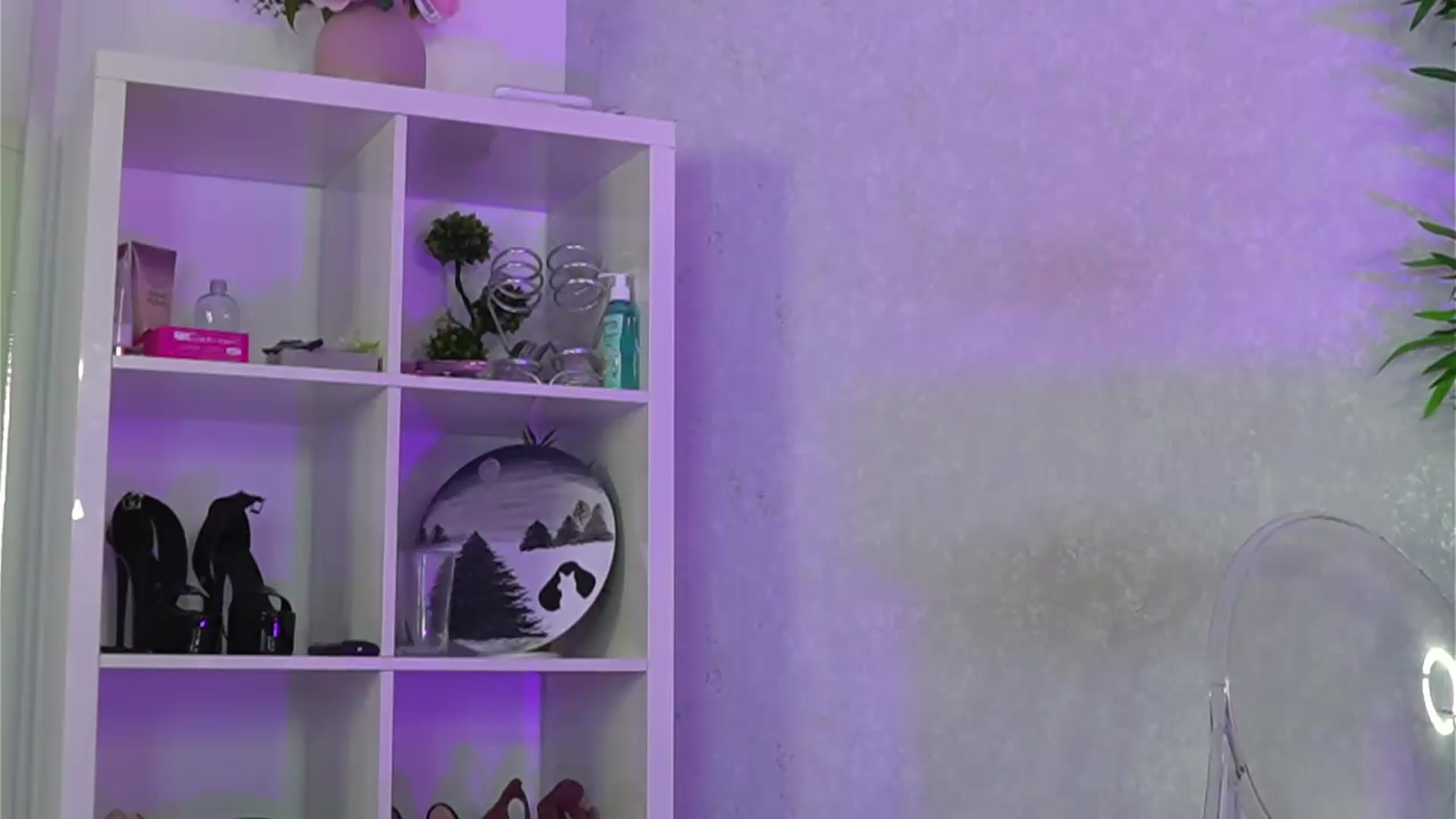Gallery image thumbnail from EveWilder's myfreecams stream on, 08/21/2026, 11:40 image 12 of 20