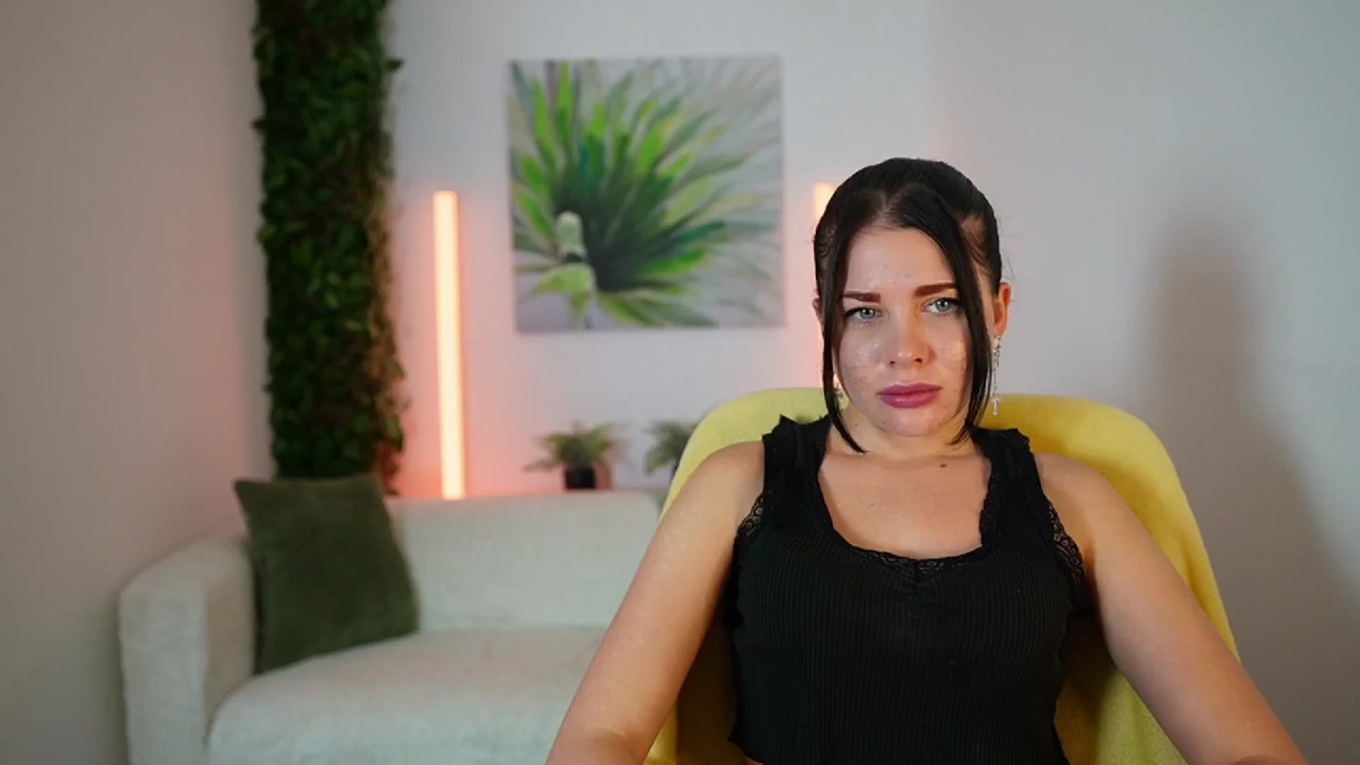 Gallery image thumbnail from Eve_Bardot's myfreecams stream on, 10/14/2024, 14:13 image 4 of 20
