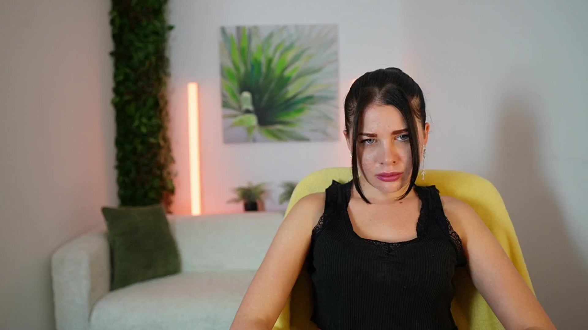 Gallery image thumbnail from Eve_Bardot's myfreecams stream on, 10/14/2024, 14:13 image 5 of 20