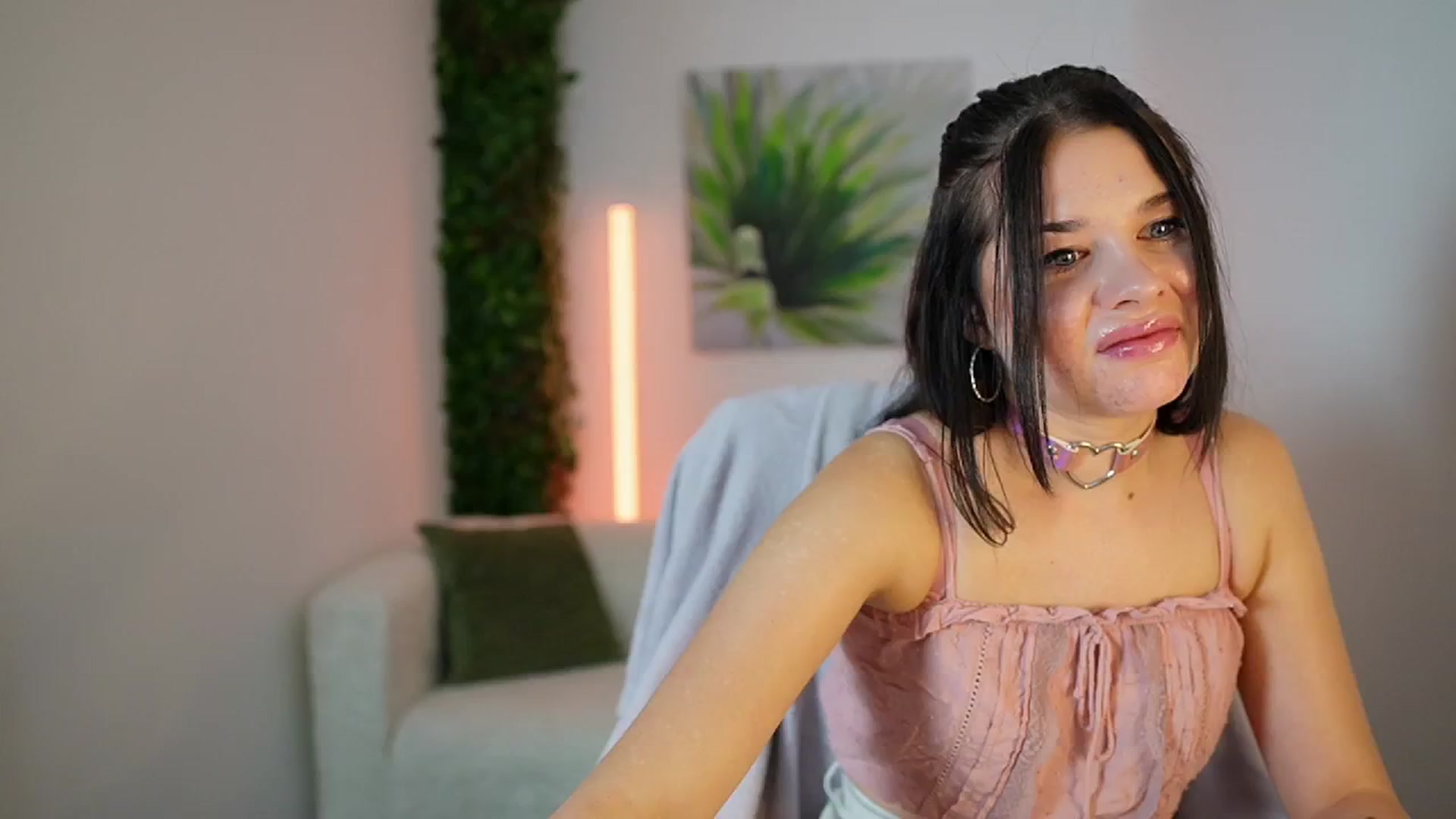 Gallery image thumbnail from Eve_Bardot's myfreecams stream on, 10/22/2024, 14:46 image 8 of 20