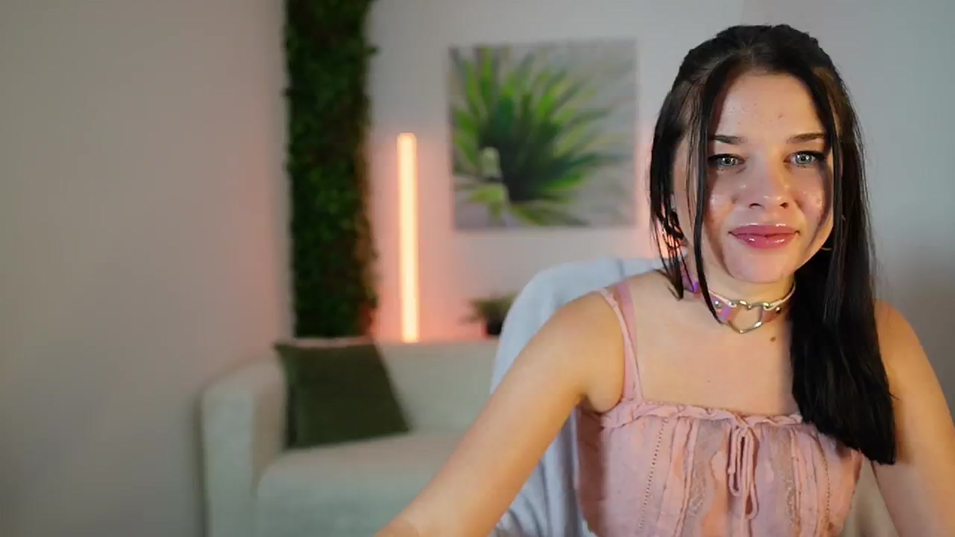 Gallery image thumbnail from Eve_Bardot's myfreecams stream on, 10/22/2024, 15:29 image 19 of 20