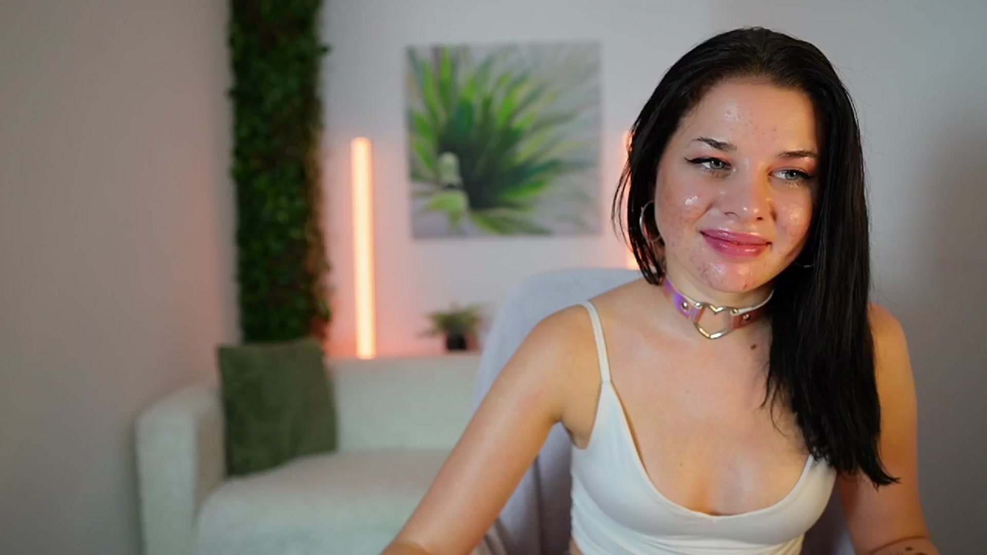 Gallery image thumbnail from Eve_Bardot's myfreecams stream on, 10/24/2024, 18:04 image 18 of 20