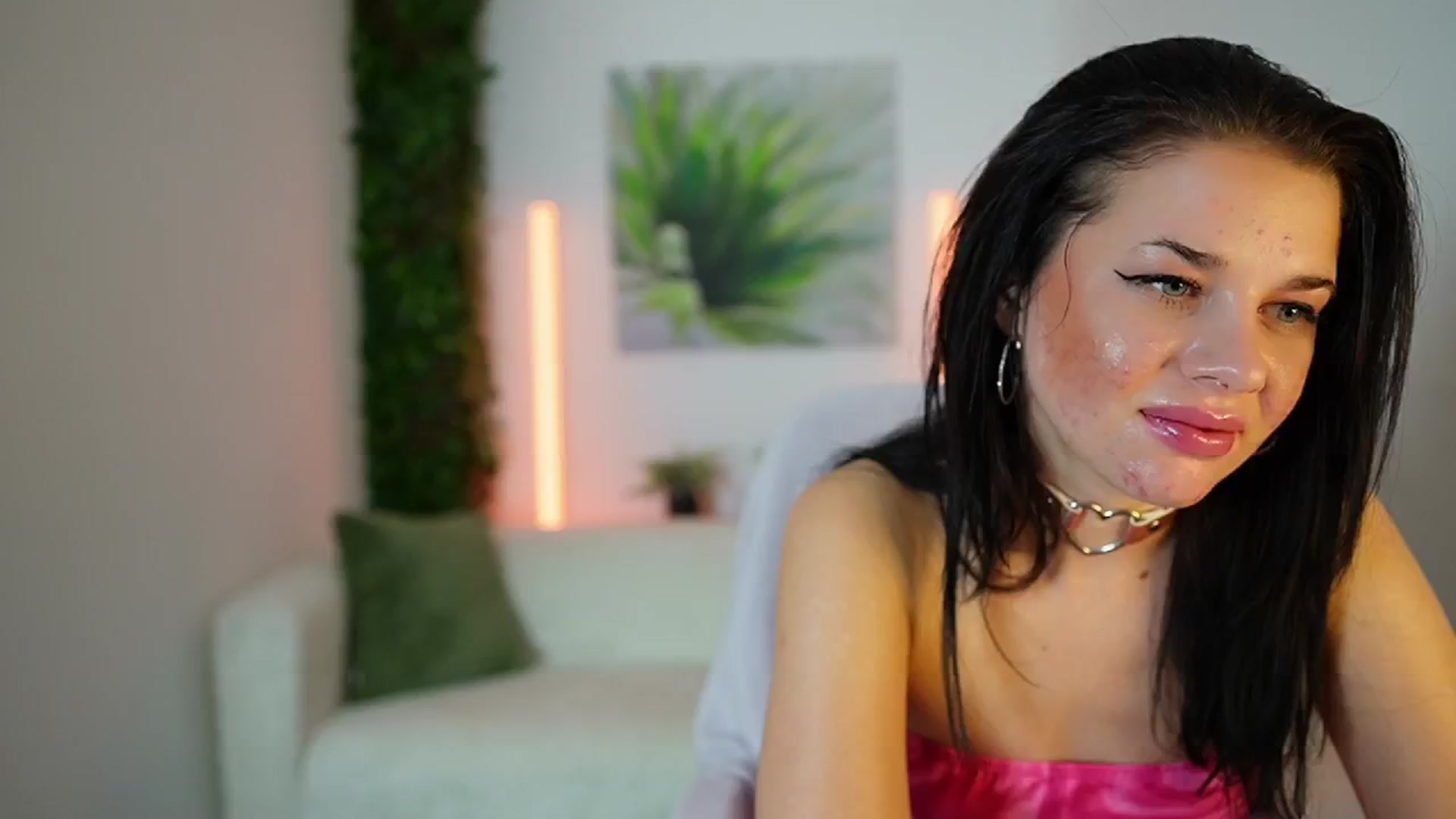 Gallery image thumbnail from Eve_Bardot's myfreecams stream on, 10/25/2024, 15:06 image 13 of 20