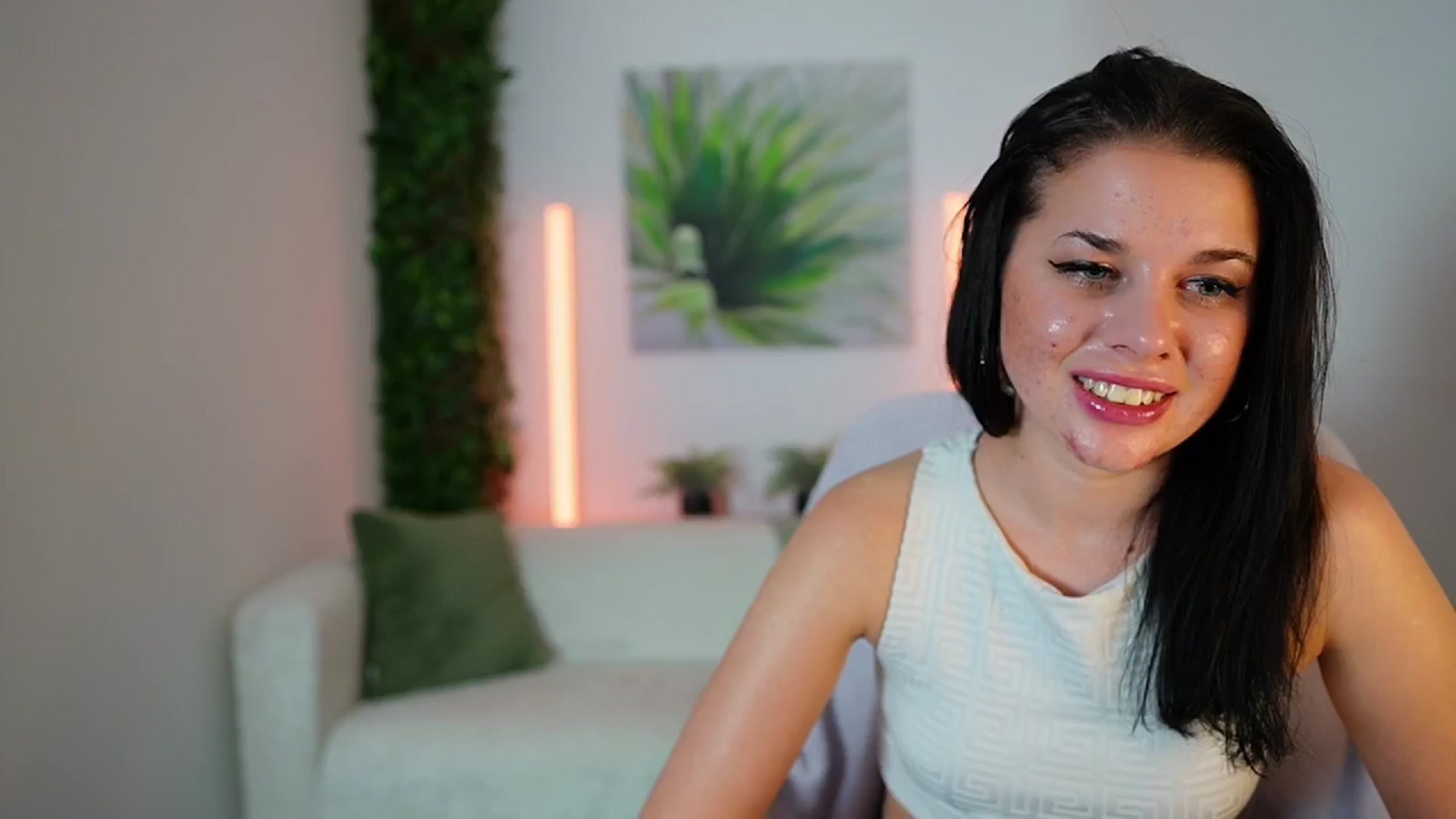 Gallery image thumbnail from Eve_Bardot's myfreecams stream on, 10/26/2024, 18:04 image 7 of 20