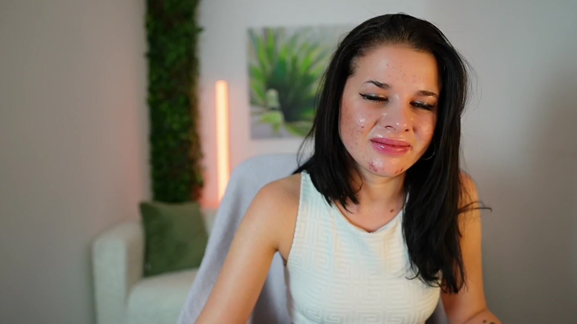 Gallery image thumbnail from Eve_Bardot's myfreecams stream on, 10/26/2024, 18:04 image 20 of 20