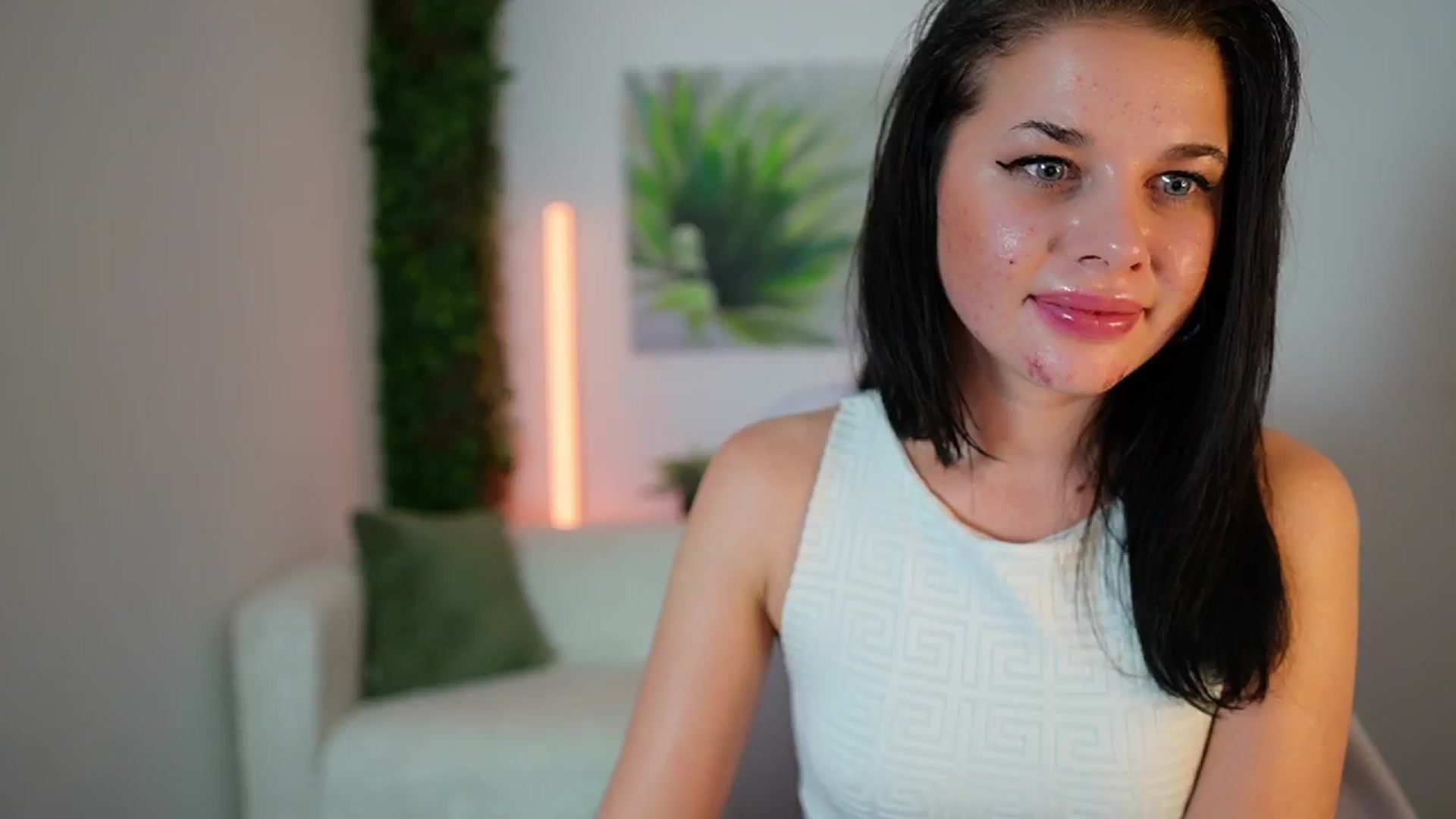 Gallery image thumbnail from Eve_Bardot's myfreecams stream on, 10/26/2024, 18:04 image 16 of 20