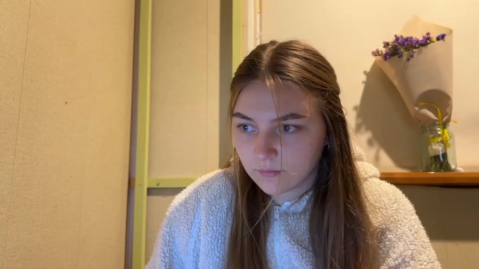 Gallery image thumbnail from Eve_Olive's myfreecams stream on, 10/17/2023, 21:44 image 4 of 20