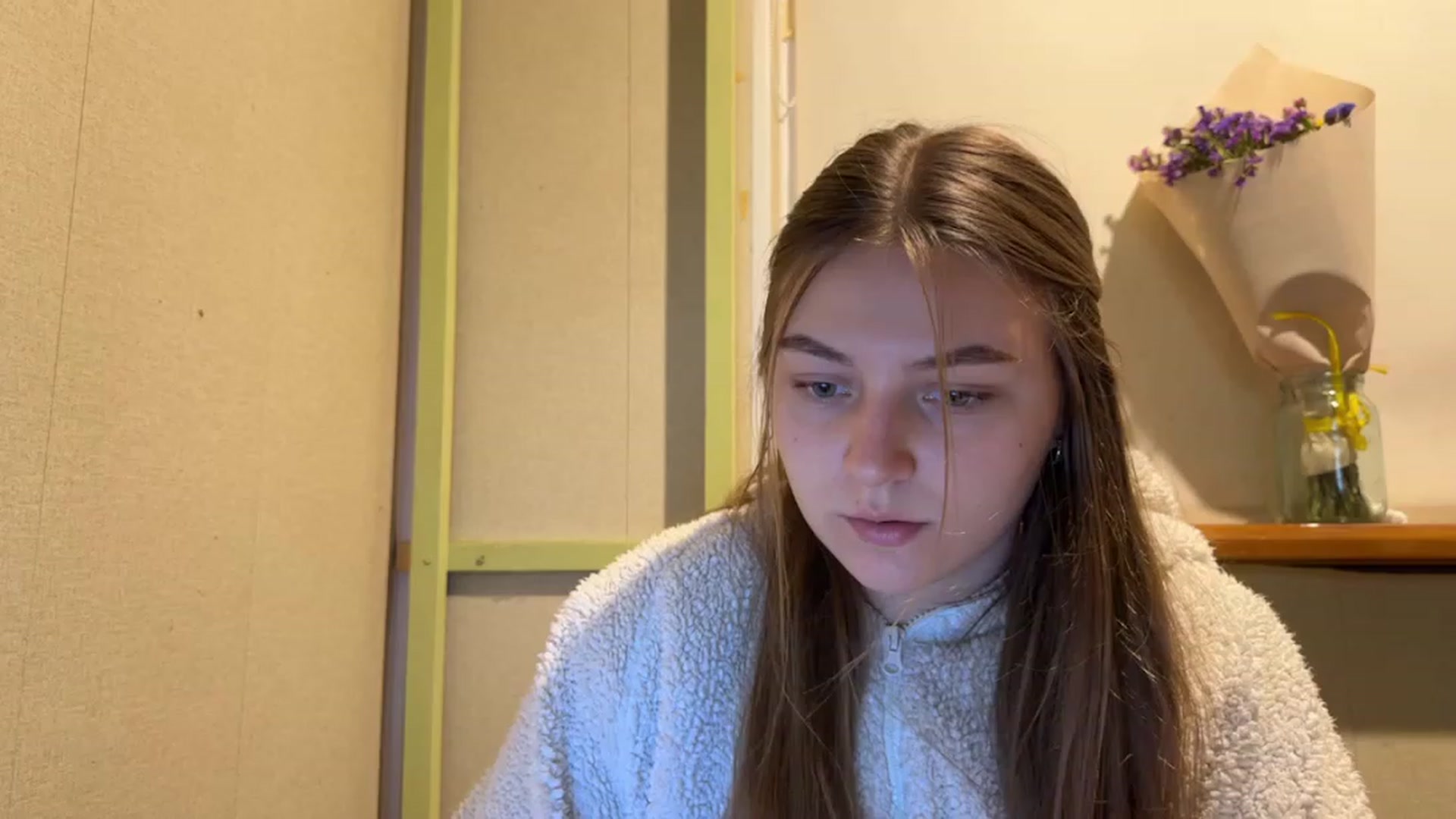 Gallery image thumbnail from Eve_Olive's myfreecams stream on, 10/17/2023, 21:44 image 17 of 20