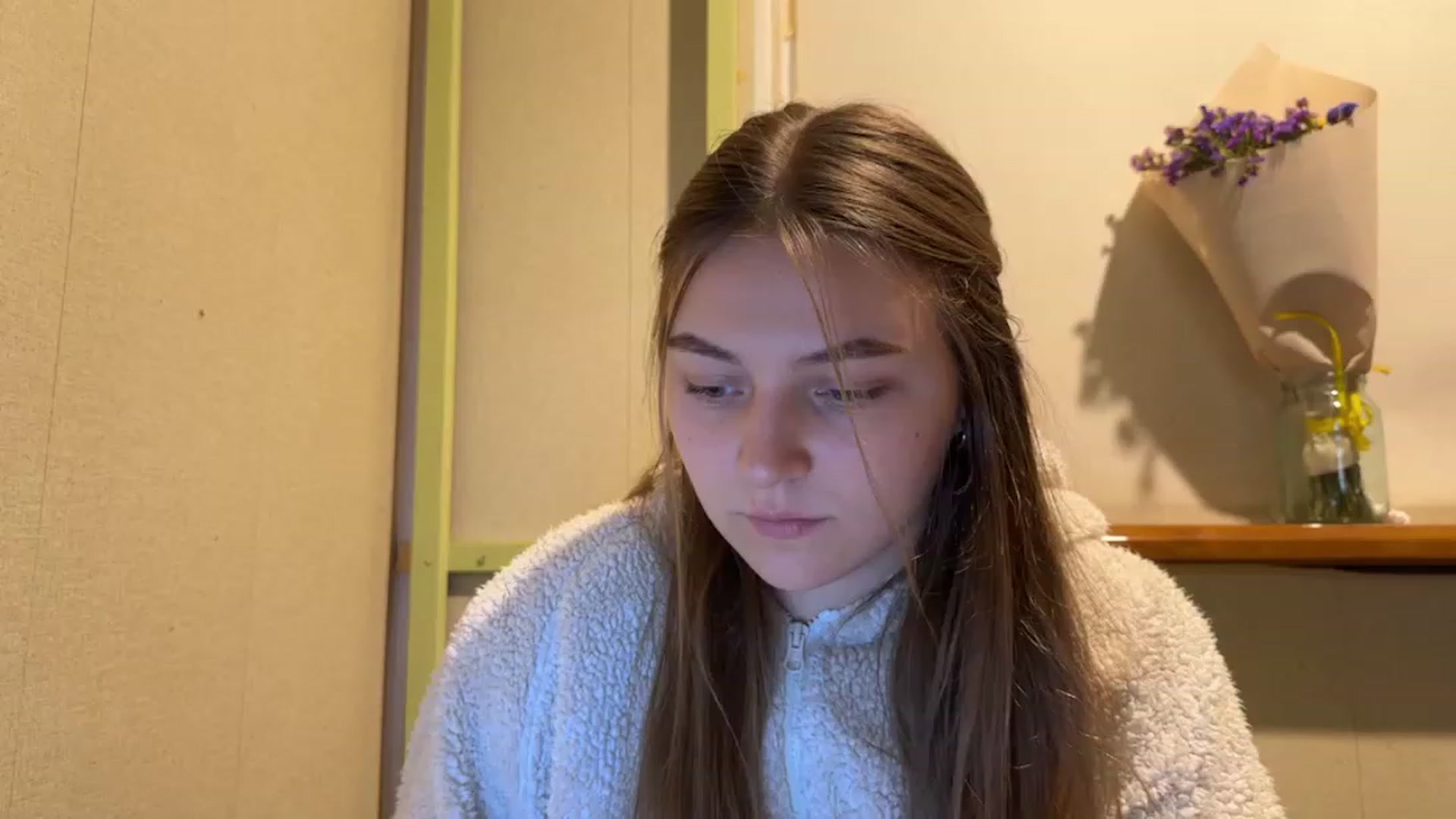 Gallery image thumbnail from Eve_Olive's myfreecams stream on, 10/17/2023, 21:44 image 1 of 20