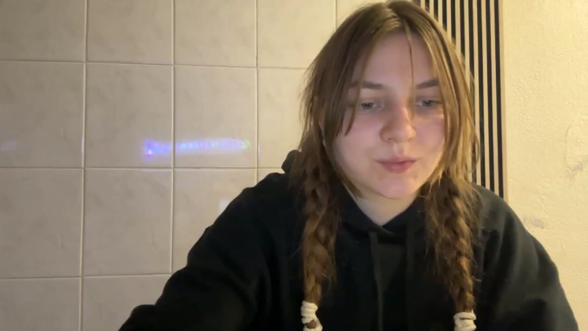 Gallery image thumbnail from Eve_Olive's myfreecams stream on, 12/08/2023, 23:44 image 2 of 20