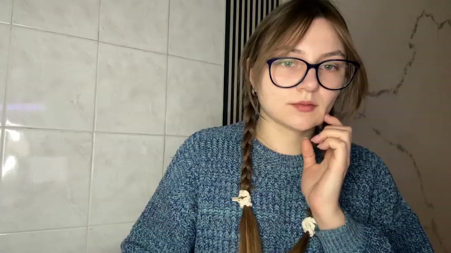Gallery image thumbnail from Eve_Olive's myfreecams stream on, 12/10/2023, 24:55 image 3 of 20