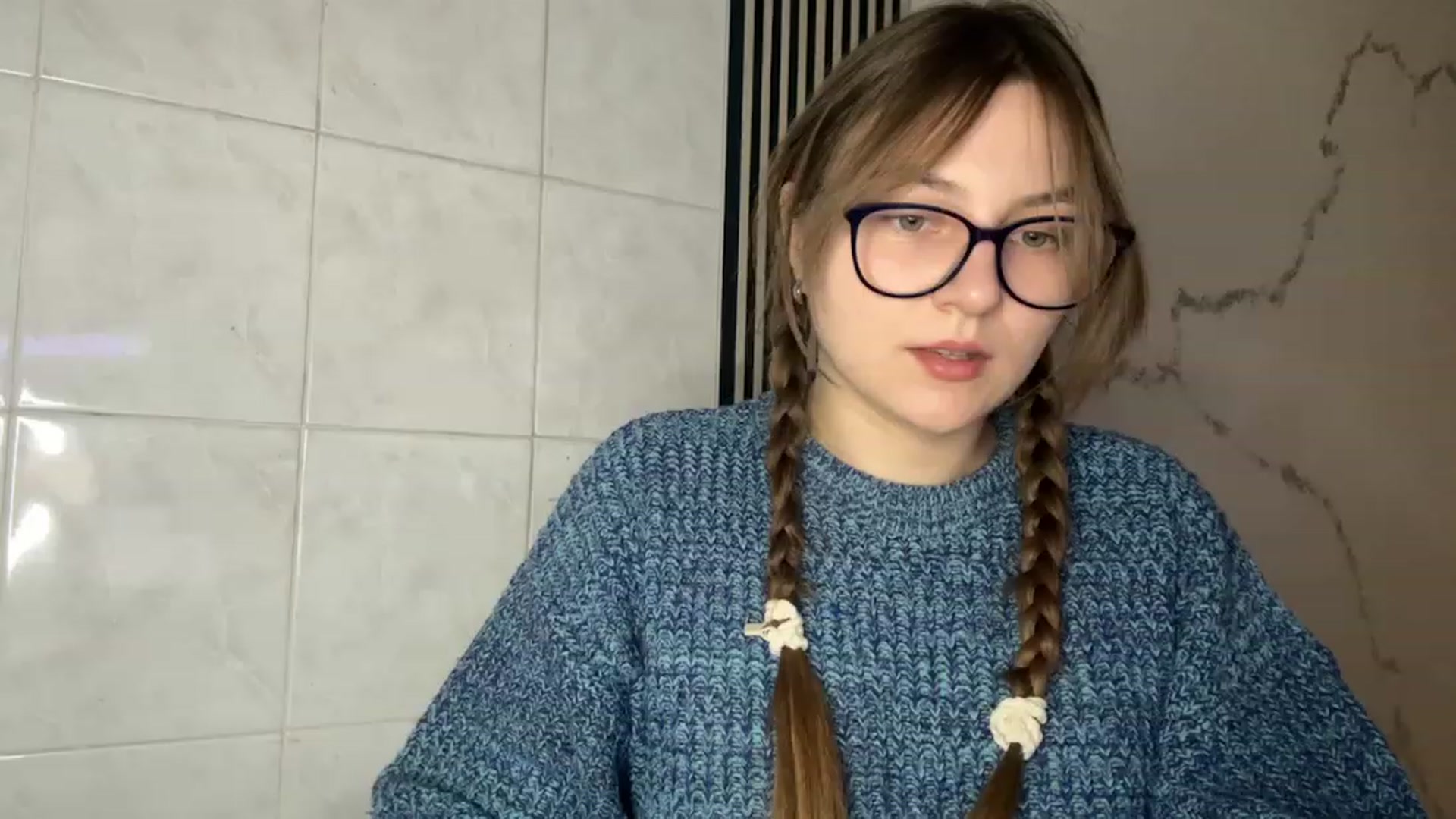 Gallery image thumbnail from Eve_Olive's myfreecams stream on, 12/10/2023, 24:55 image 1 of 20