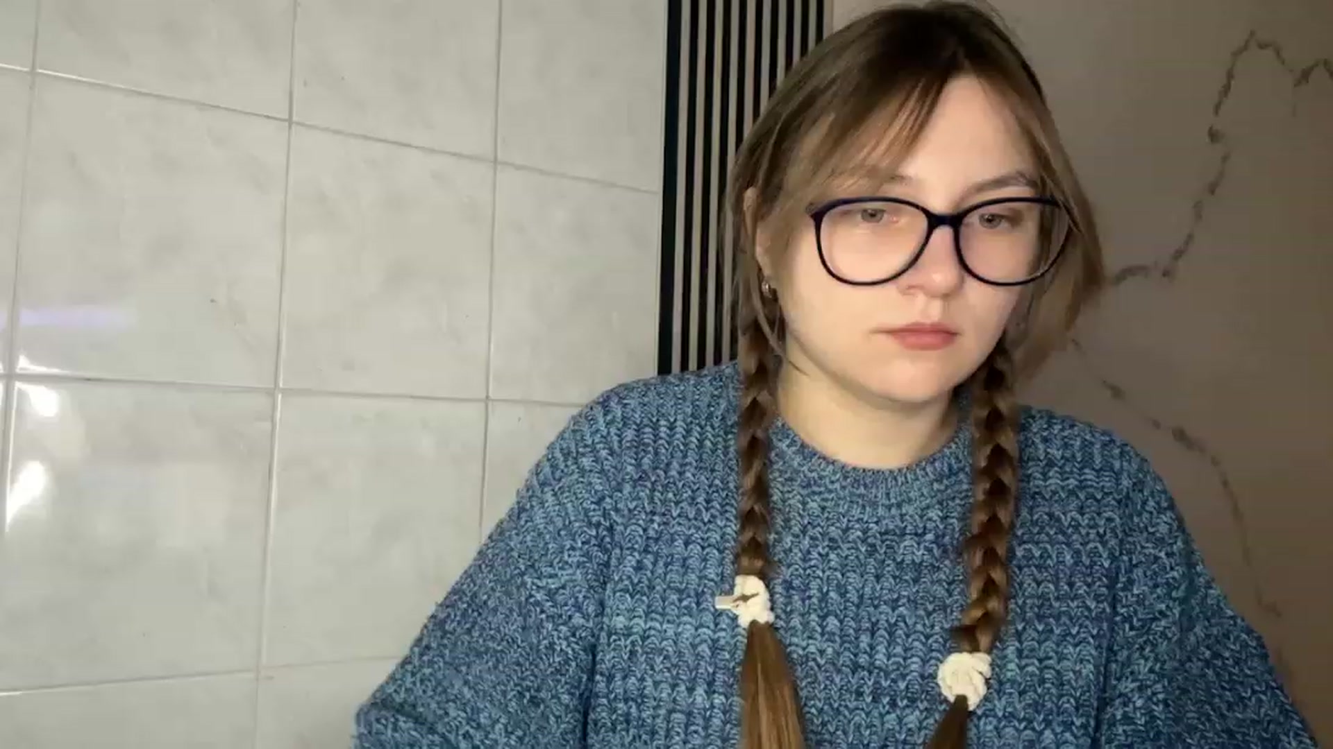 Gallery image thumbnail from Eve_Olive's myfreecams stream on, 12/10/2023, 24:55 image 4 of 20