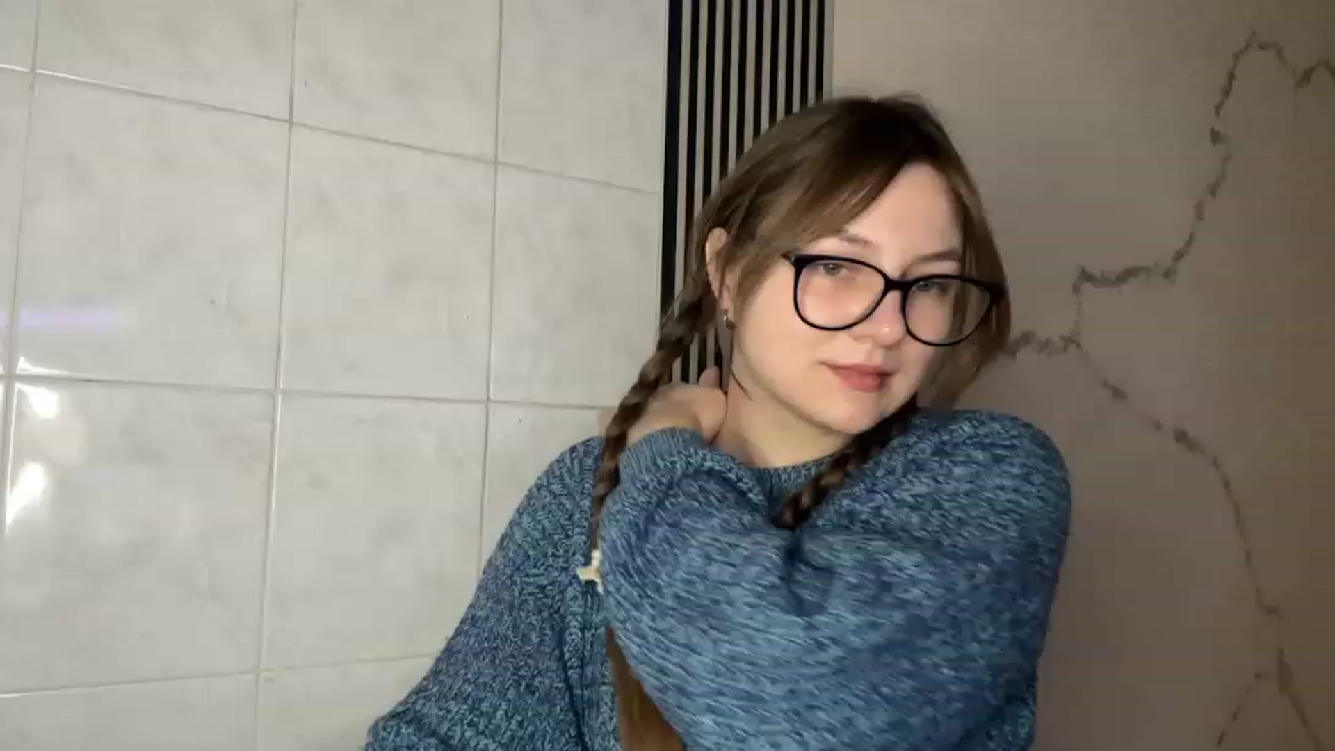 Gallery image thumbnail from Eve_Olive's myfreecams stream on, 12/10/2023, 24:55 image 9 of 20