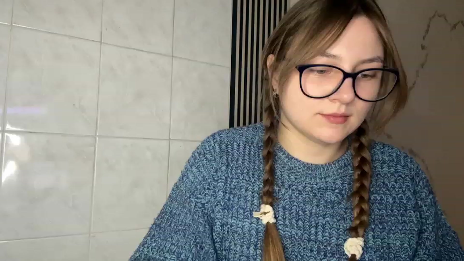 Gallery image thumbnail from Eve_Olive's myfreecams stream on, 12/10/2023, 24:55 image 10 of 20
