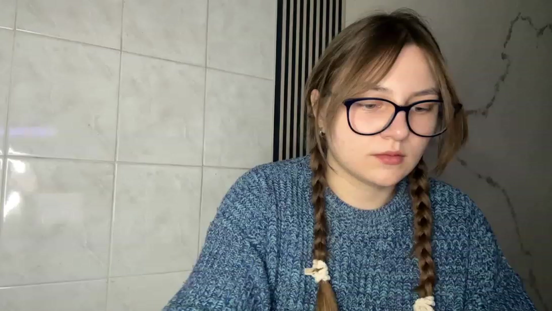 Gallery image thumbnail from Eve_Olive's myfreecams stream on, 12/10/2023, 24:55 image 12 of 20