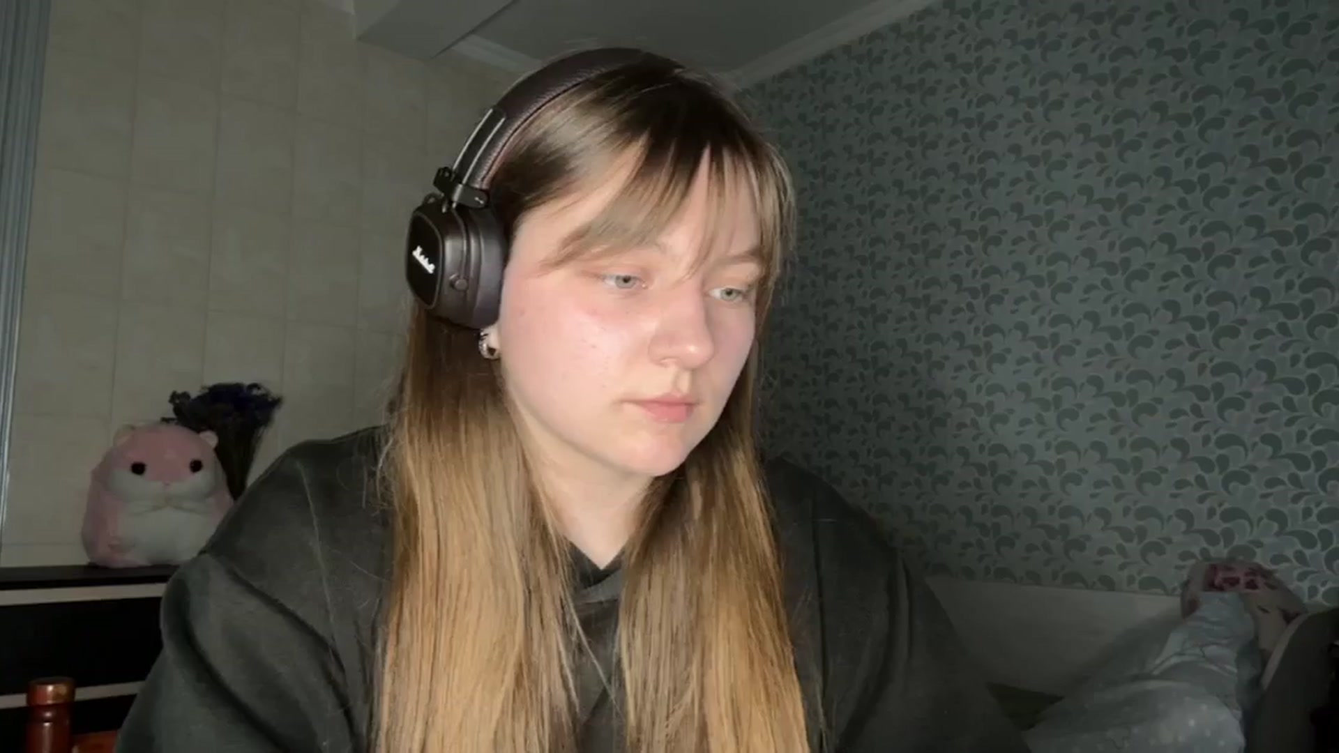 Gallery image thumbnail from Eve_Olive's myfreecams stream on, 04/14/2024, 22:18 image 3 of 20