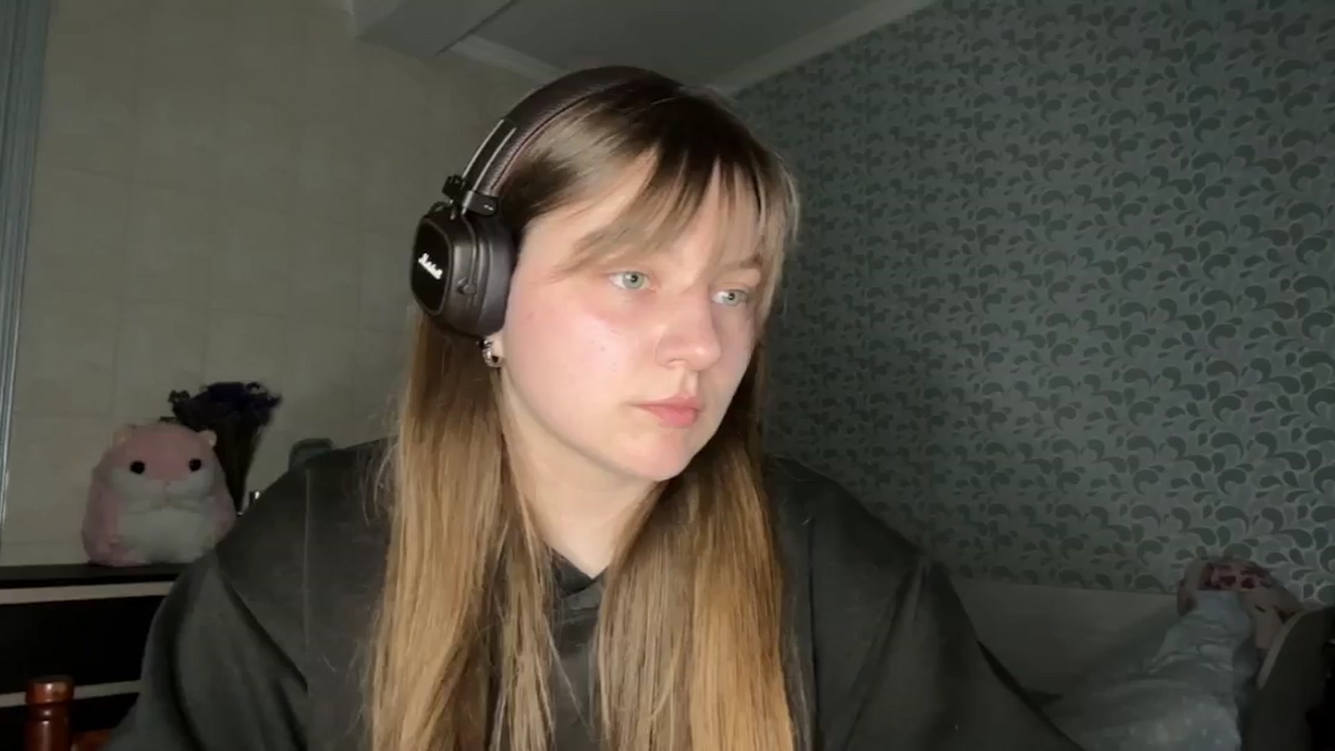 Gallery image thumbnail from Eve_Olive's myfreecams stream on, 04/14/2024, 22:18 image 6 of 20