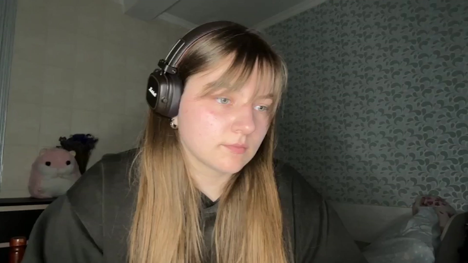 Gallery image thumbnail from Eve_Olive's myfreecams stream on, 04/14/2024, 22:18 image 11 of 20
