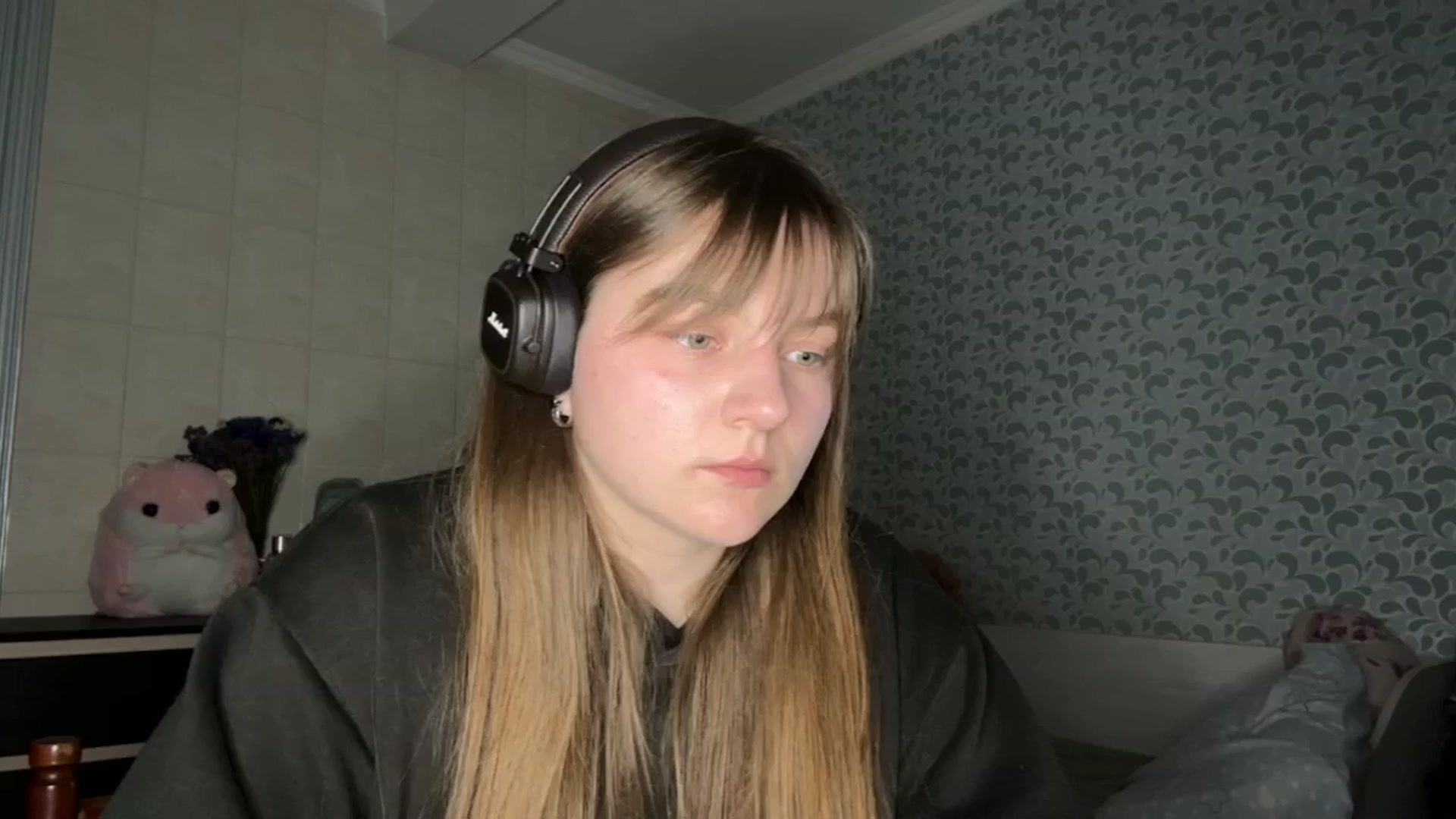 Gallery image thumbnail from Eve_Olive's myfreecams stream on, 04/14/2024, 22:18 image 19 of 20