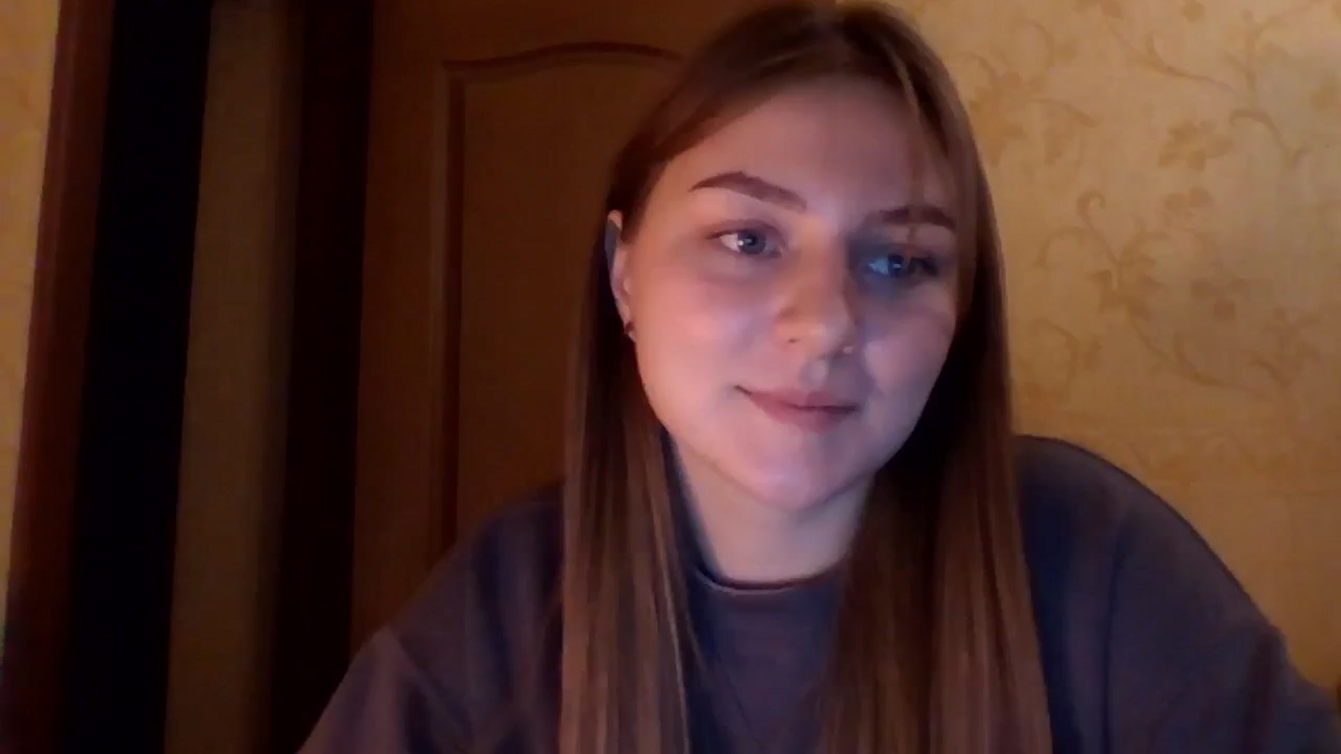 Gallery image thumbnail from Eve_Oliveee's myfreecams stream on, 10/04/2024, 21:46 image 5 of 20