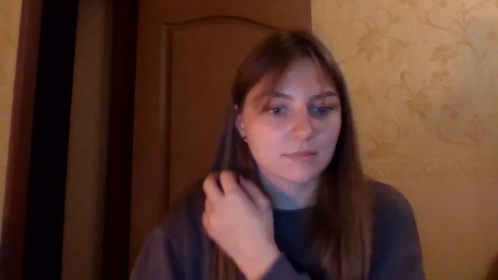 Gallery image thumbnail from Eve_Oliveee's myfreecams stream on, 10/04/2024, 21:46 image 1 of 20