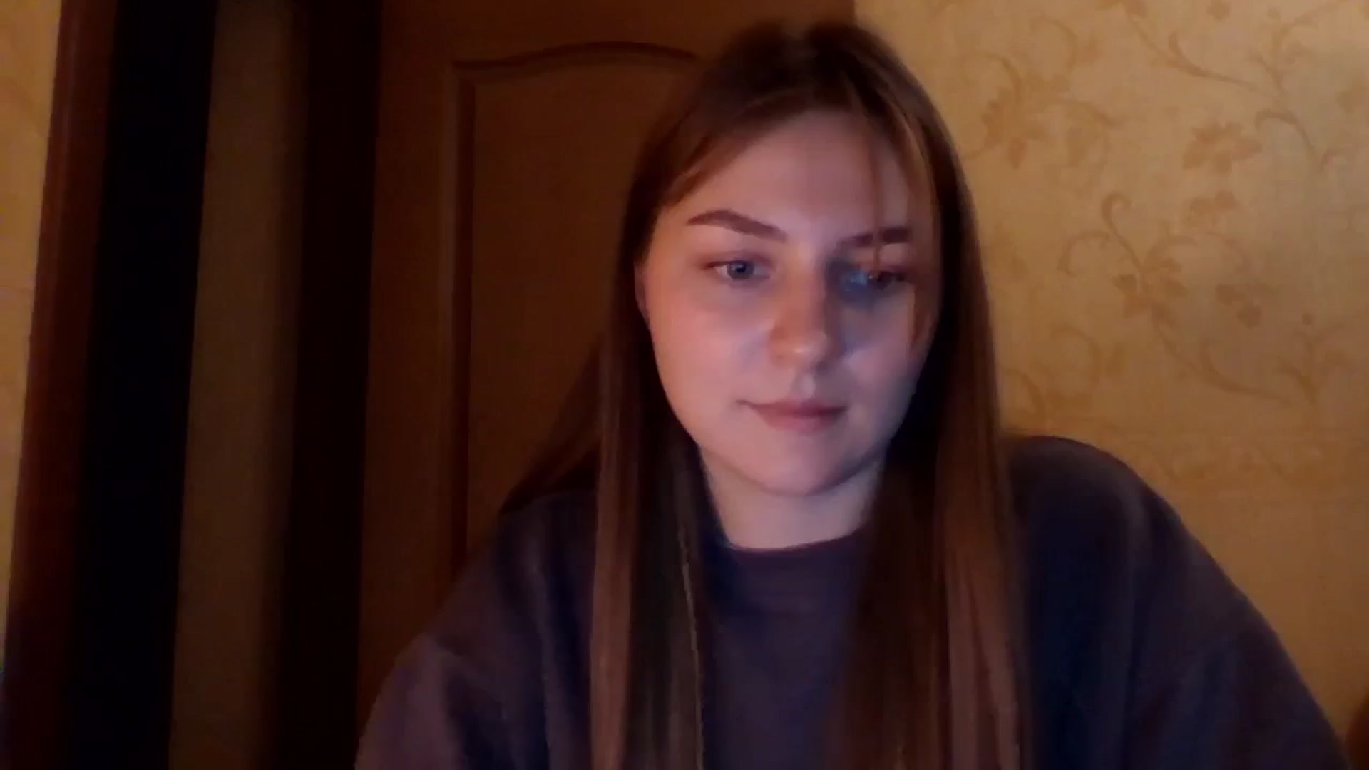 Gallery image thumbnail from Eve_Oliveee's myfreecams stream on, 10/04/2024, 21:46 image 11 of 20
