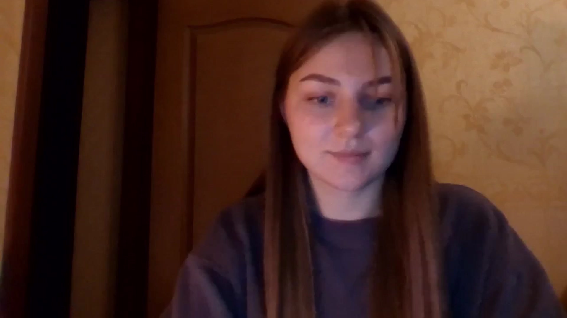 Gallery image thumbnail from Eve_Oliveee's myfreecams stream on, 10/04/2024, 21:46 image 8 of 20