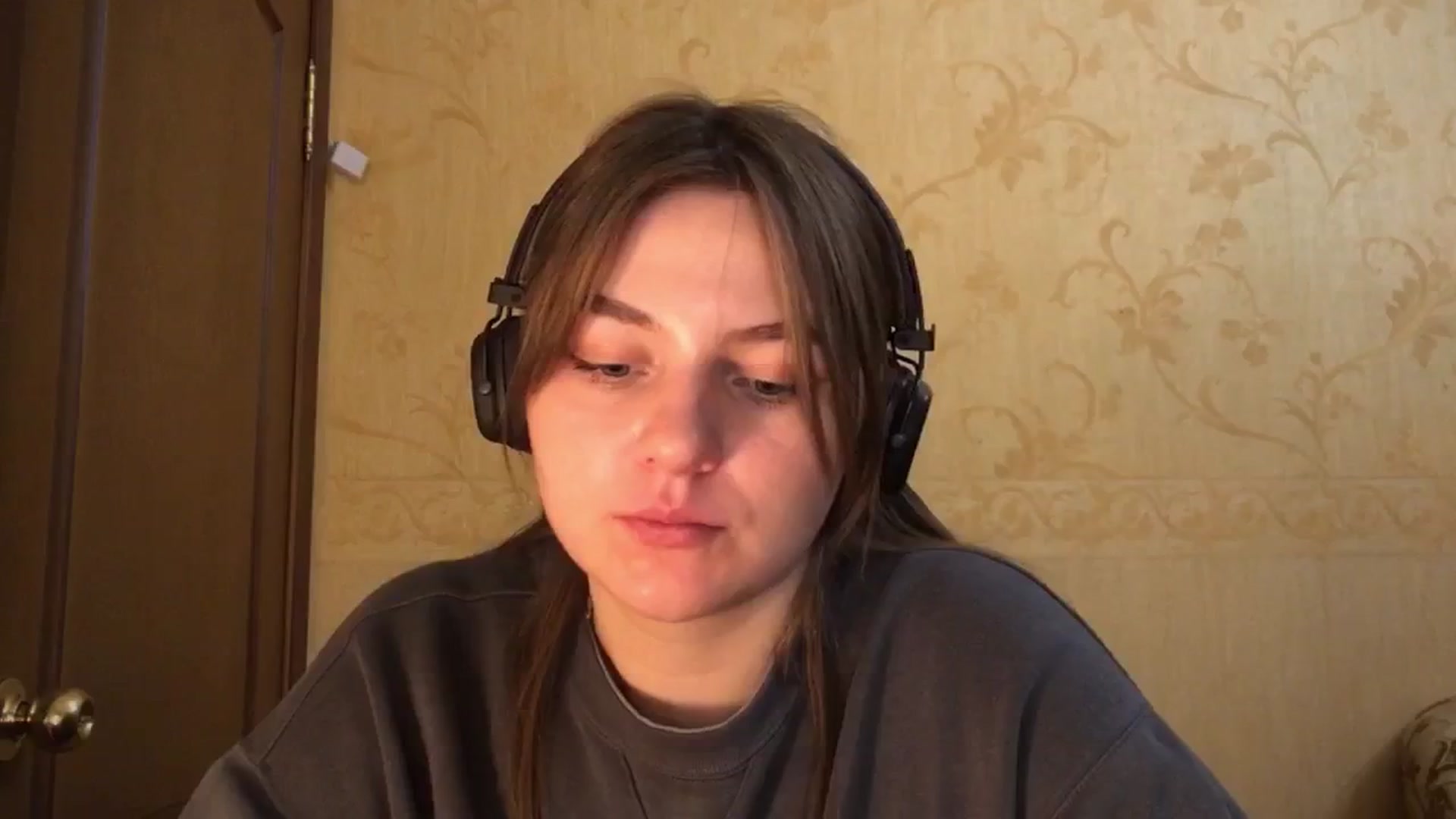 Gallery image thumbnail from Eve_Oliveee's myfreecams stream on, 11/16/2024, 21:33 image 12 of 20