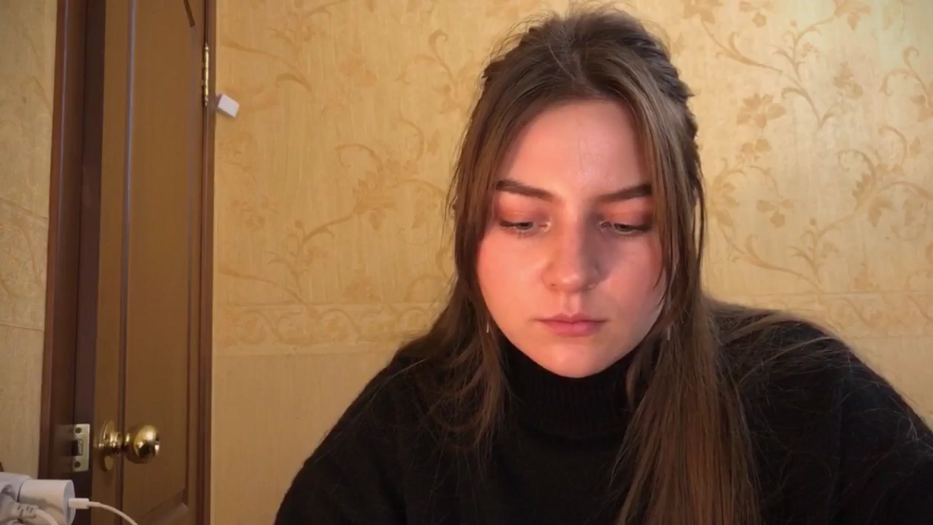 Gallery image thumbnail from Eve_Oliveee's myfreecams stream on, 11/19/2024, 22:03 image 13 of 20