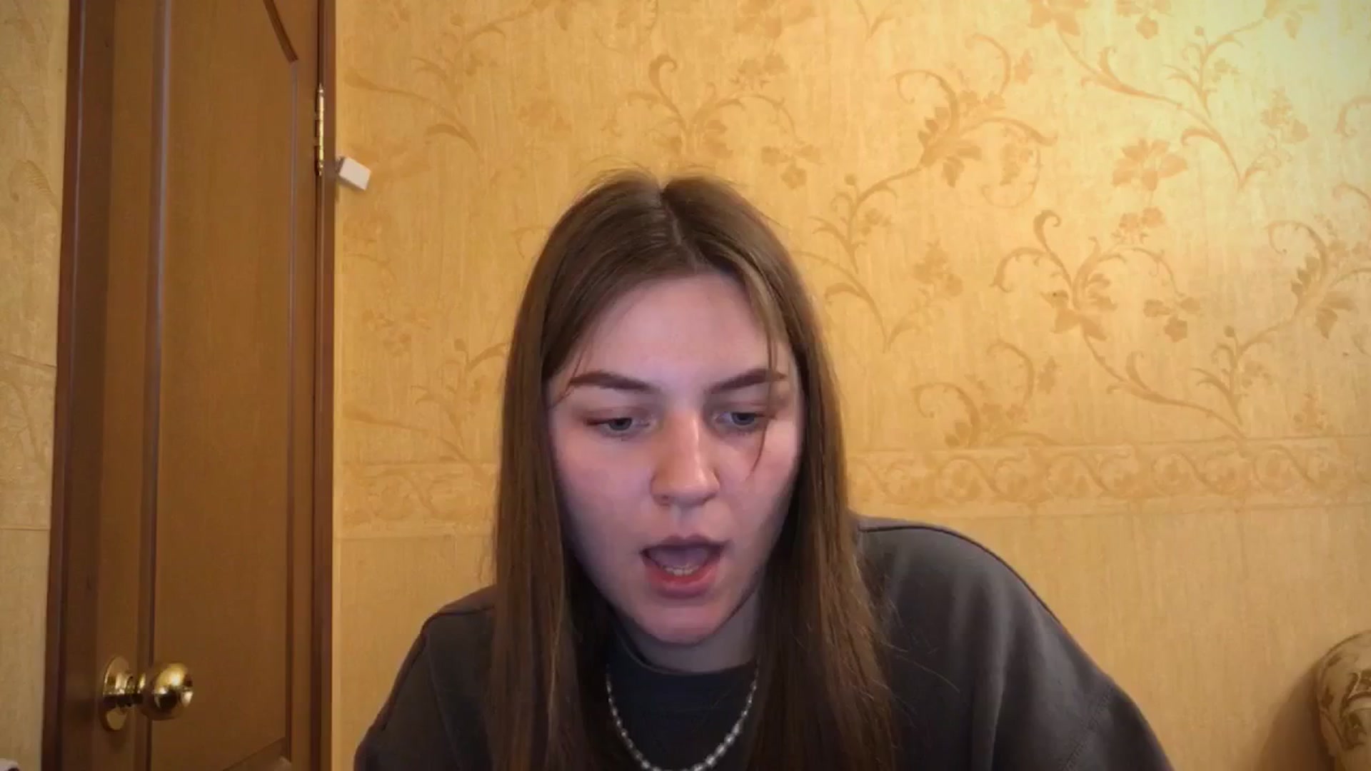 Gallery image thumbnail from Eve_Oliveee's myfreecams stream on, 11/23/2024, 22:38 image 8 of 20