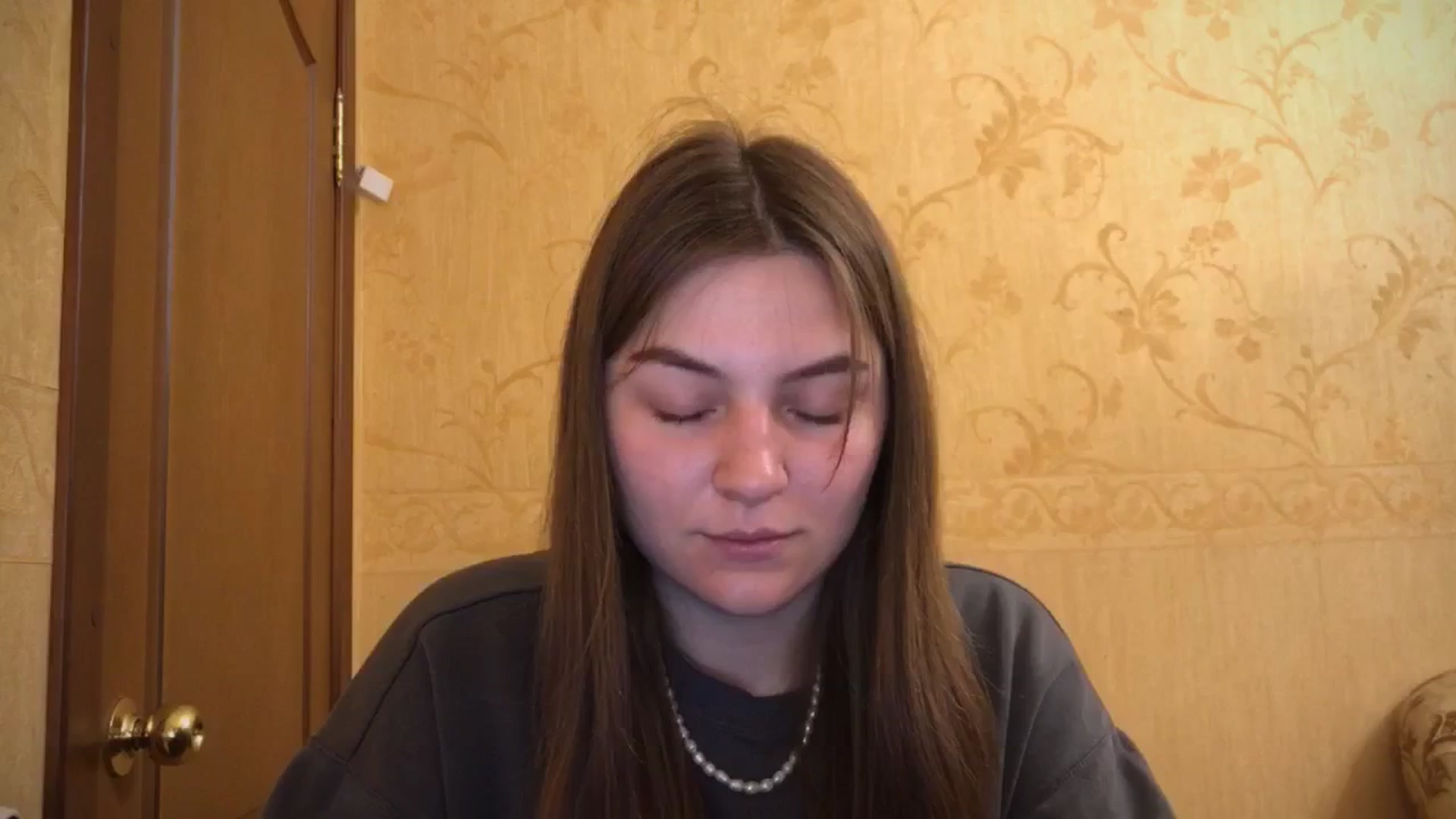 Gallery image thumbnail from Eve_Oliveee's myfreecams stream on, 11/23/2024, 22:38 image 18 of 20
