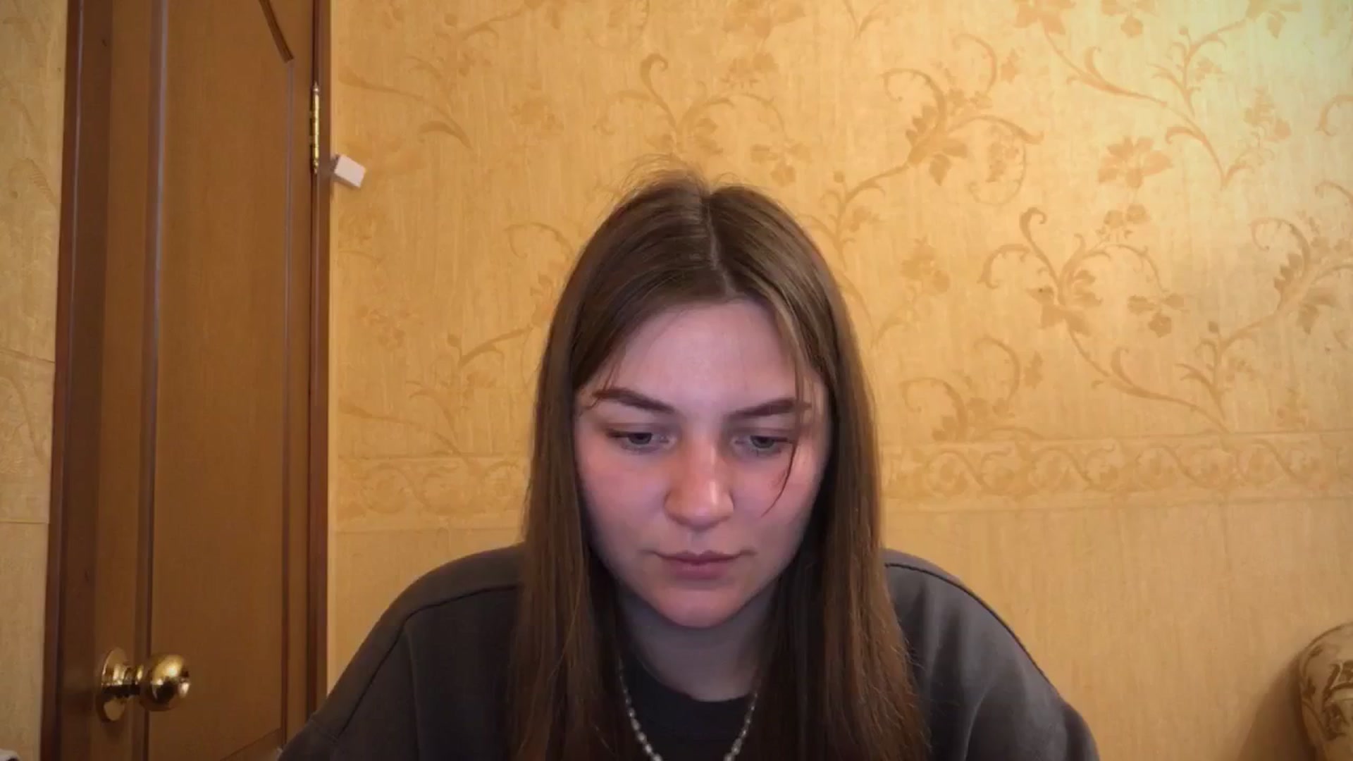 Gallery image thumbnail from Eve_Oliveee's myfreecams stream on, 11/23/2024, 22:38 image 19 of 20