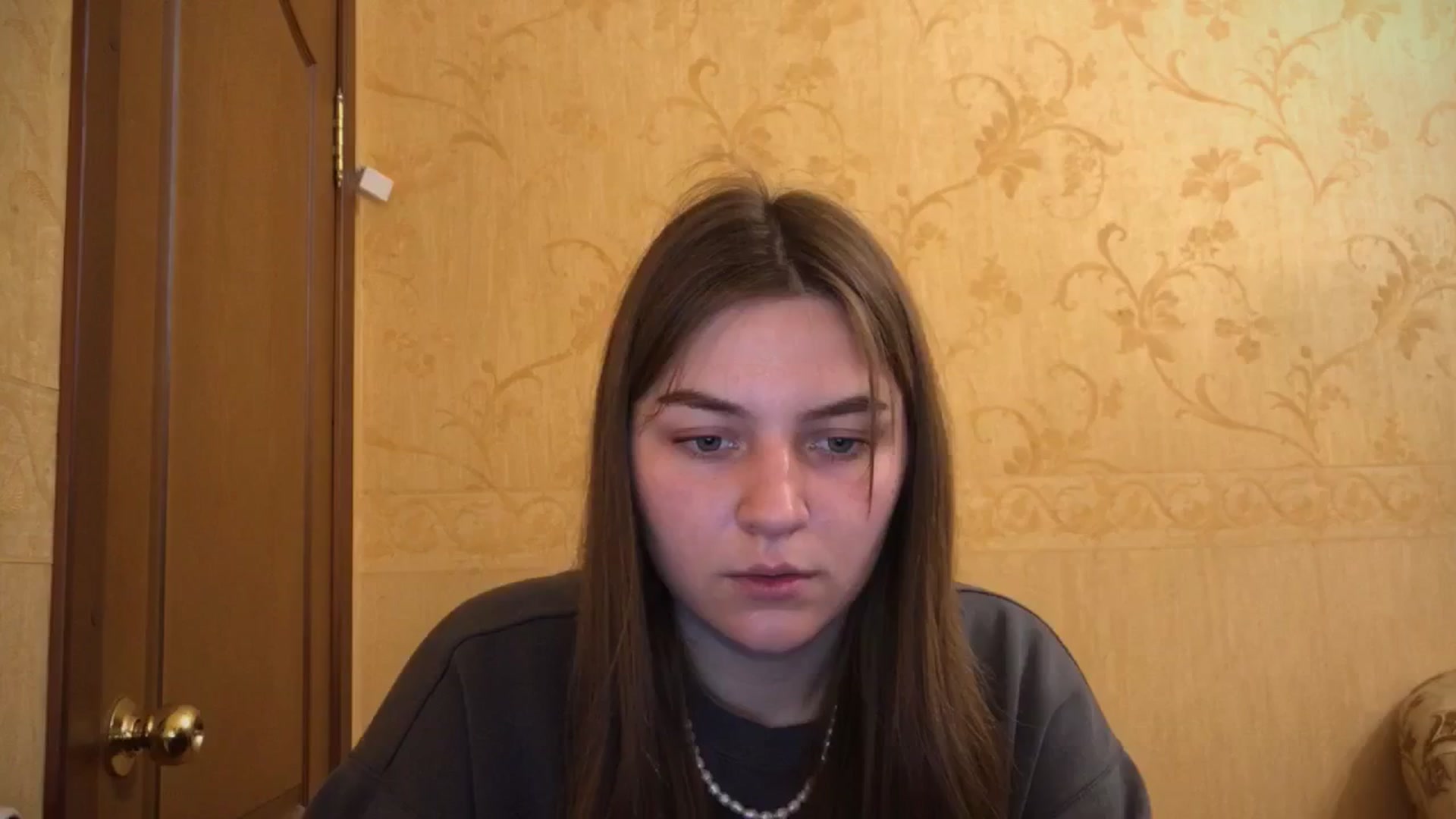 Gallery image thumbnail from Eve_Oliveee's myfreecams stream on, 11/23/2024, 22:38 image 16 of 20