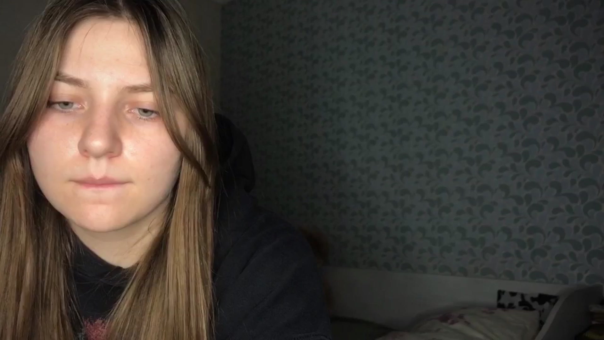 Gallery image thumbnail from Eve_Oliveee's myfreecams stream on, 12/23/2024, 23:07 image 12 of 20