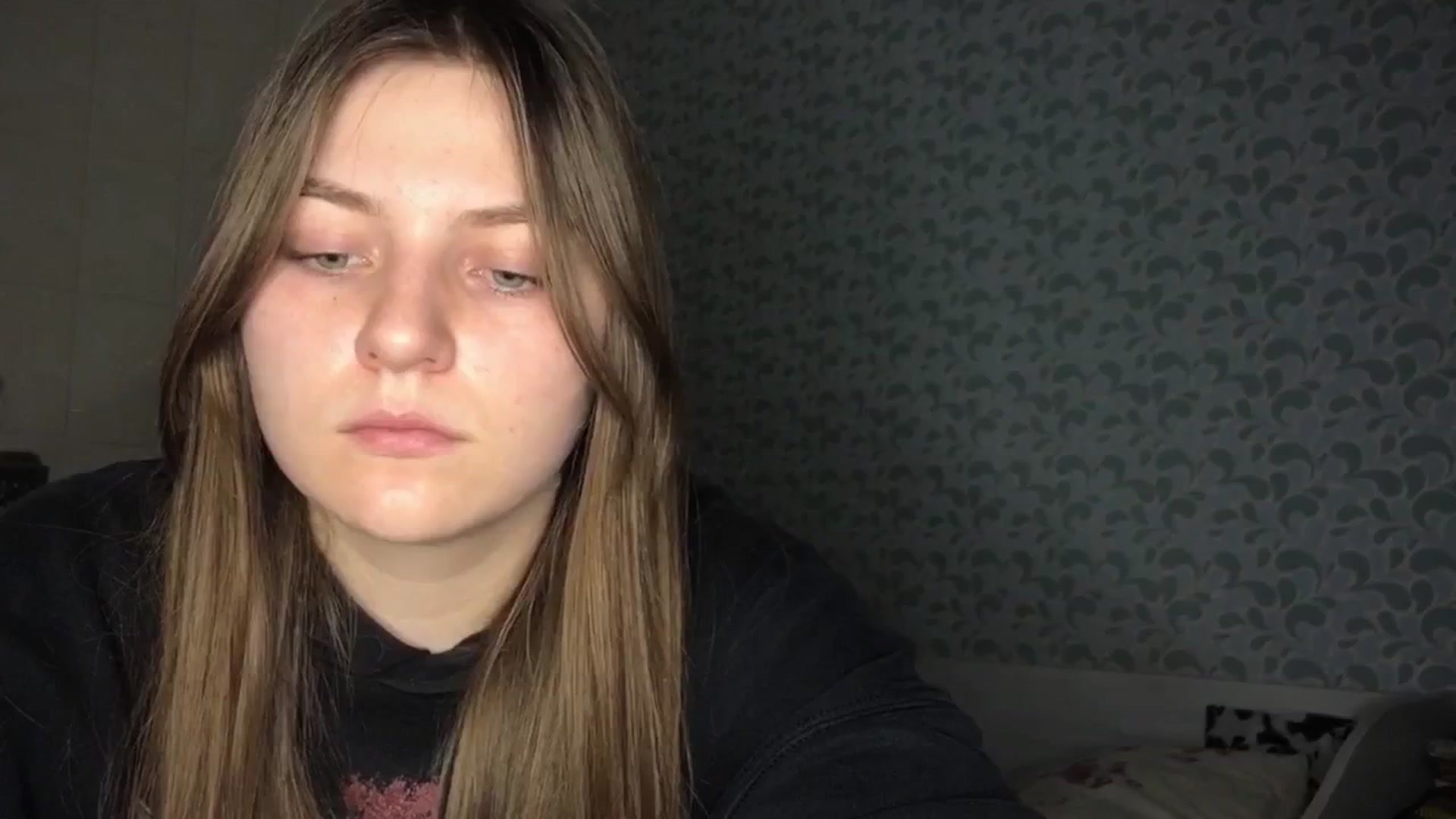 Gallery image thumbnail from Eve_Oliveee's myfreecams stream on, 12/23/2024, 23:07 image 15 of 20