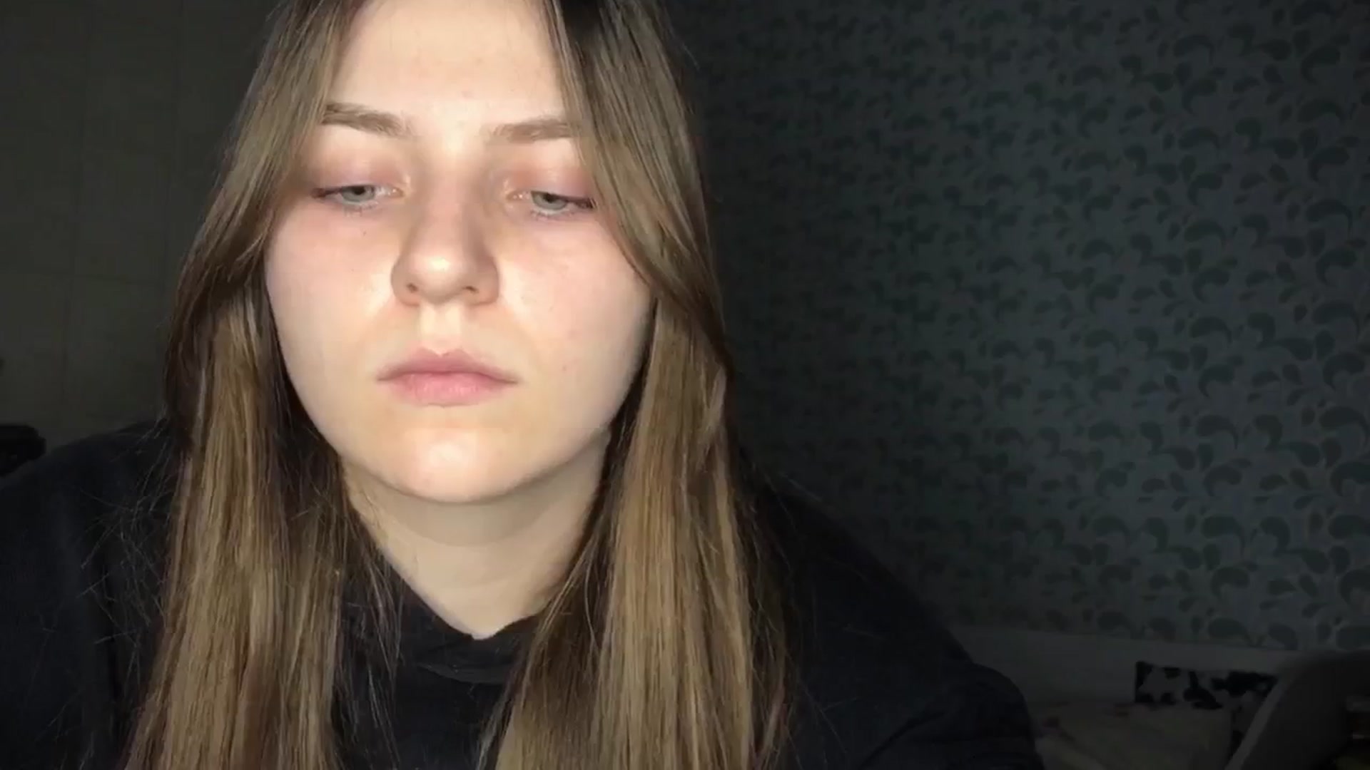 Gallery image thumbnail from Eve_Oliveee's myfreecams stream on, 12/23/2024, 23:07 image 18 of 20