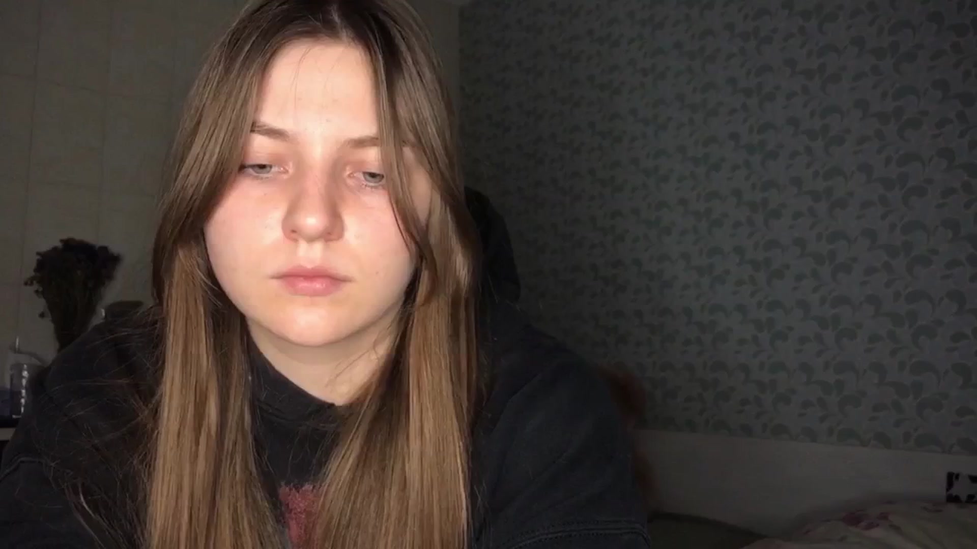 Gallery image thumbnail from Eve_Oliveee's myfreecams stream on, 12/23/2024, 23:07 image 8 of 20